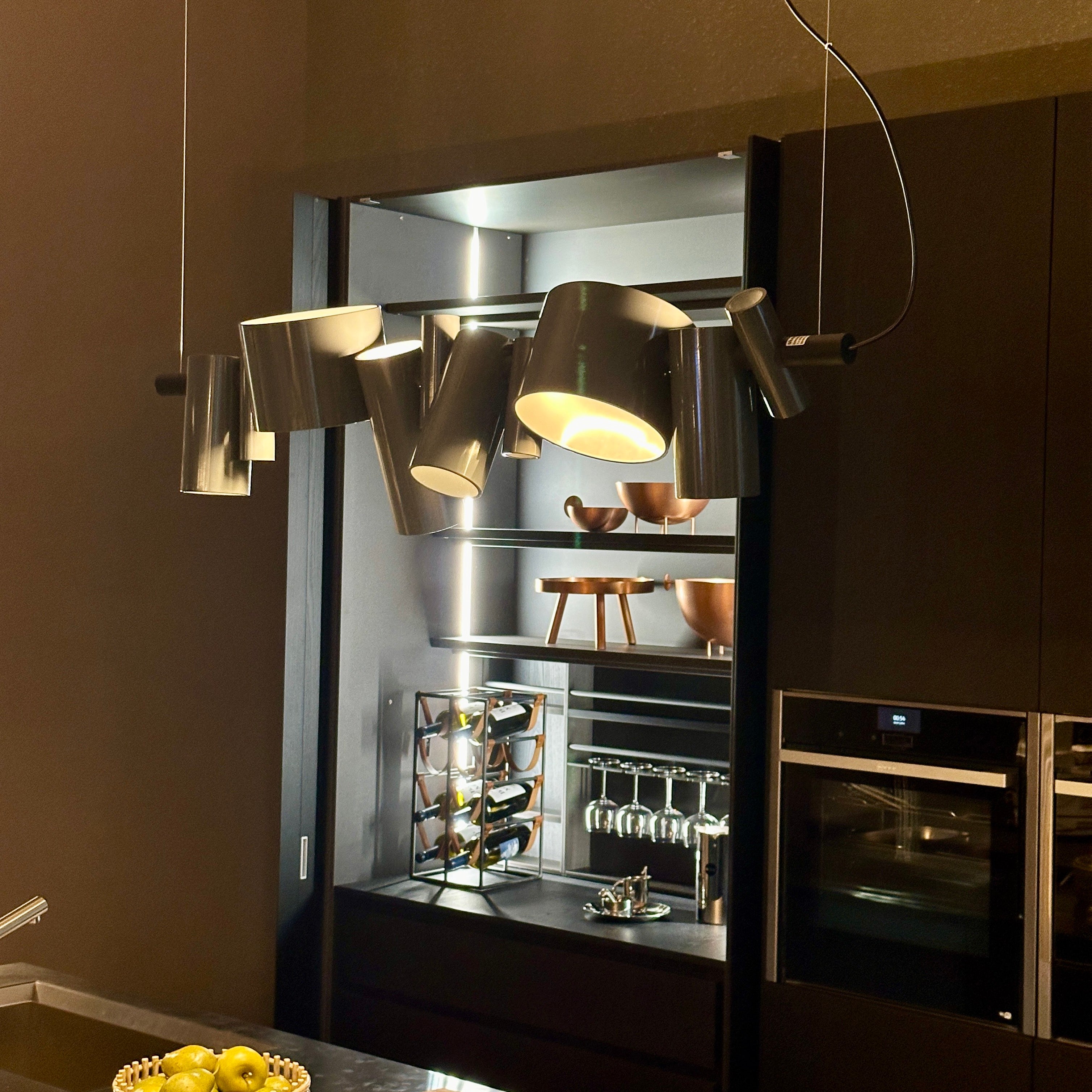 Dancing Queen Suspension Light