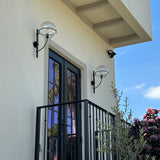 Lyndon Wall Lamp: Outdoor