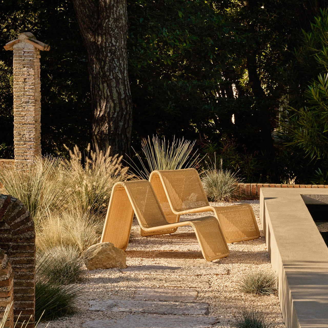 P3S Chaise Lounge: Outdoor + LS