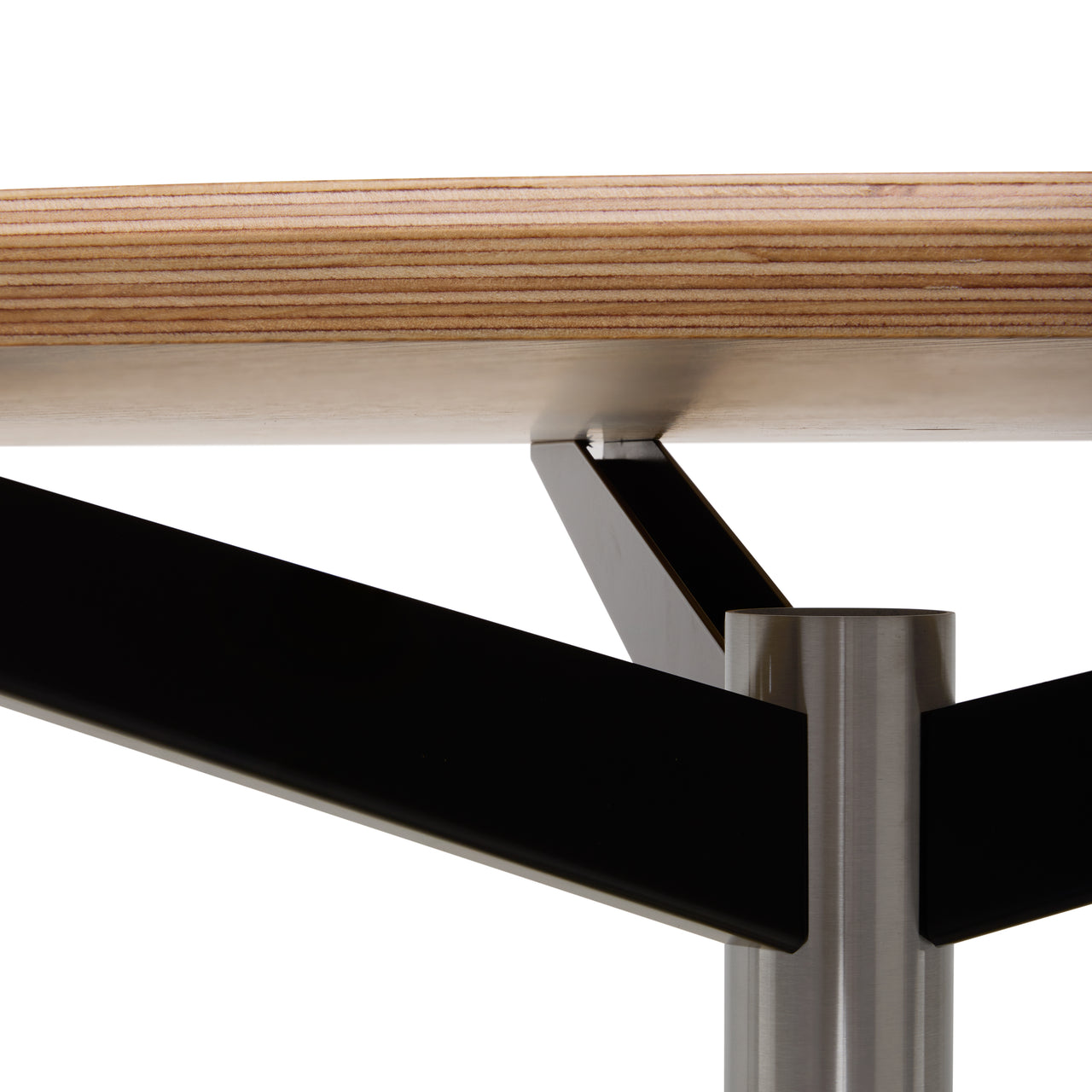TE06 Dining Table: DI