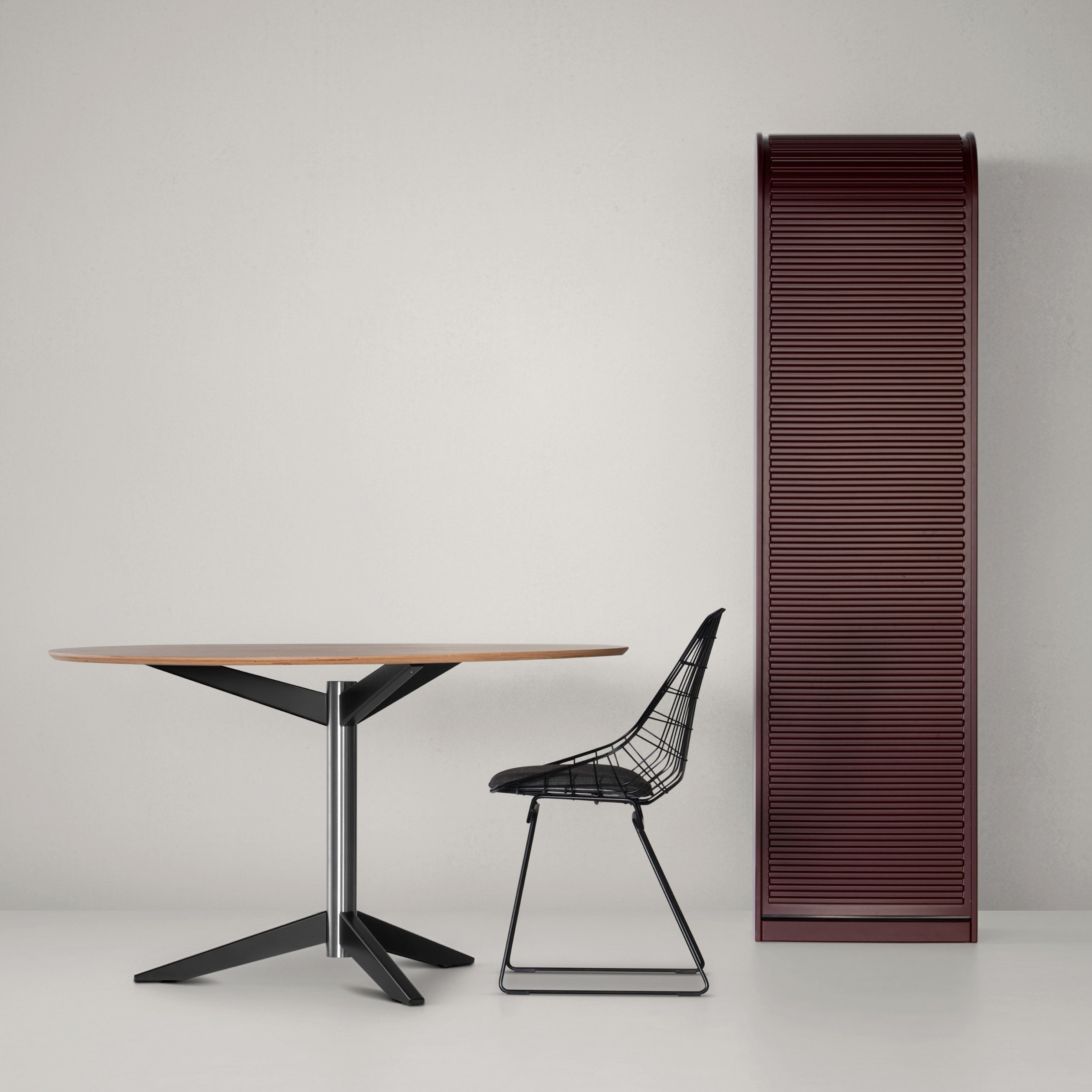 TE06 Dining Table: LS