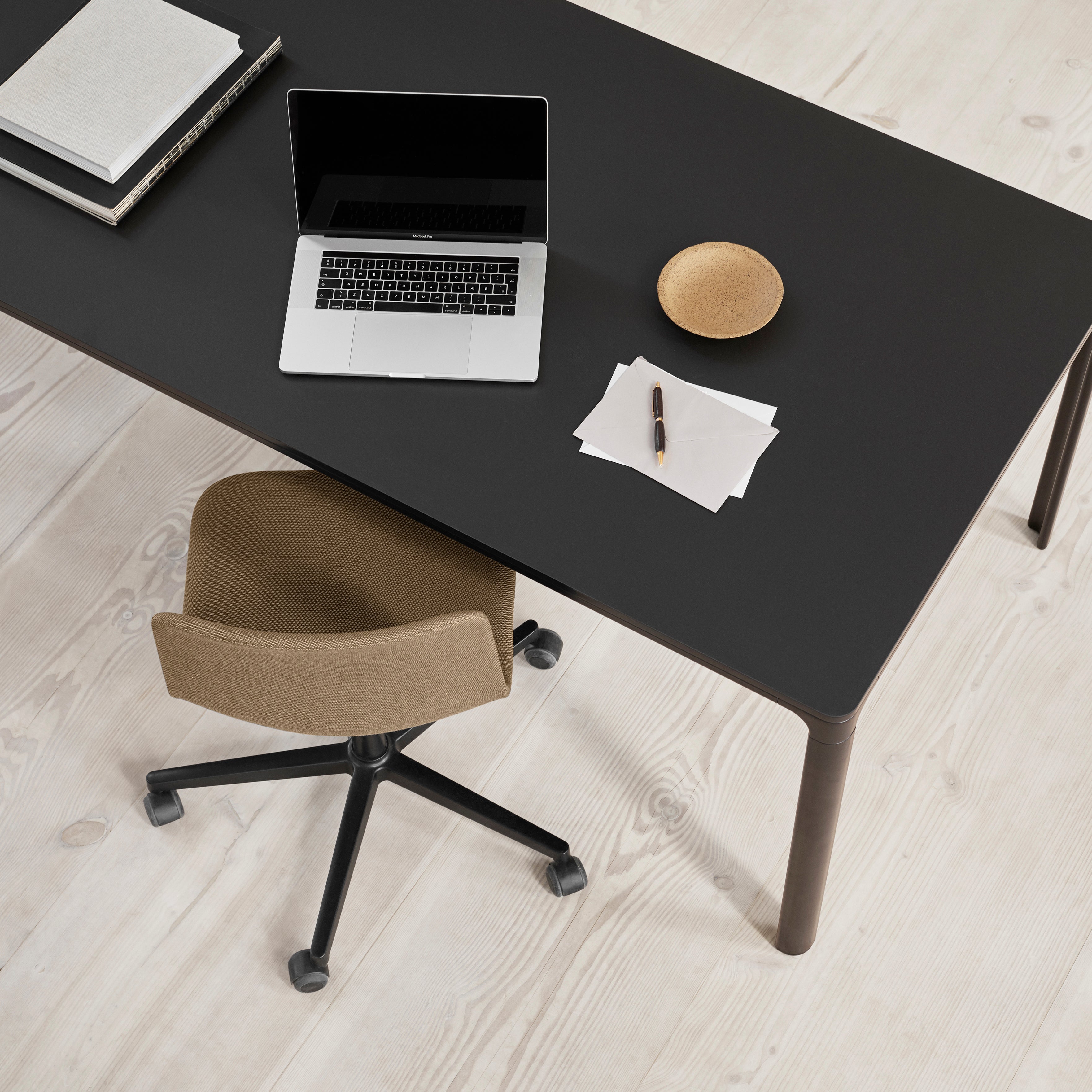 Pato Office Chair: Fully Upholstered + LS