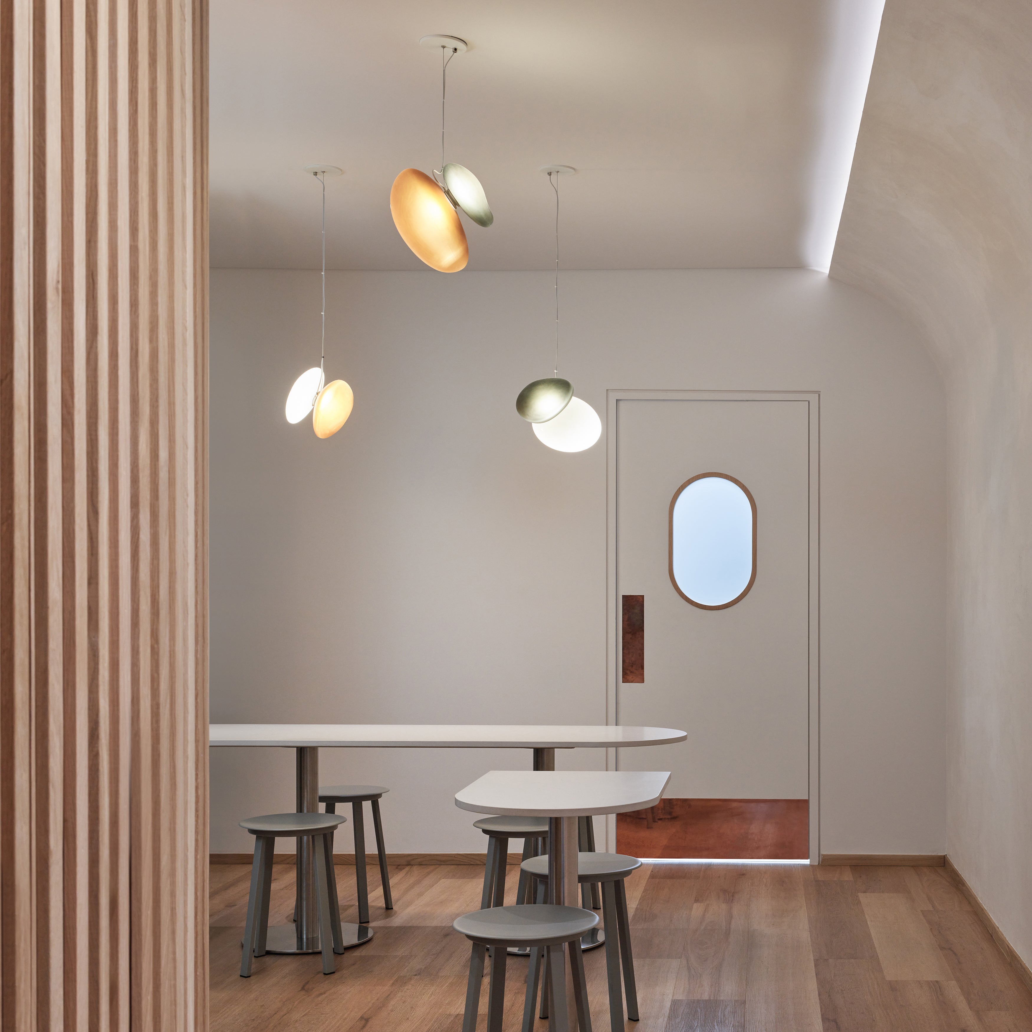 Pebble Pendant Light: LS