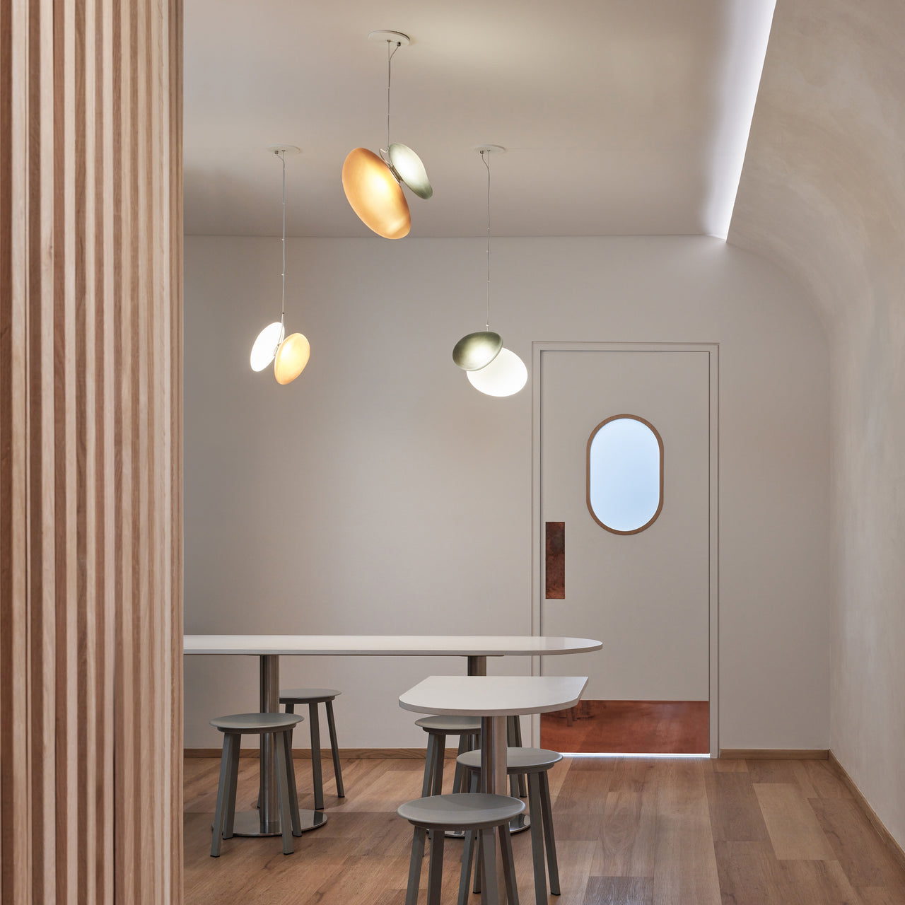 Pebble Pendant Light: LS