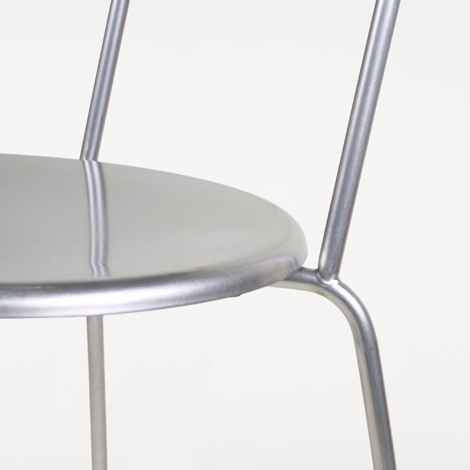 Petit Rond Chair: Stacking + DI