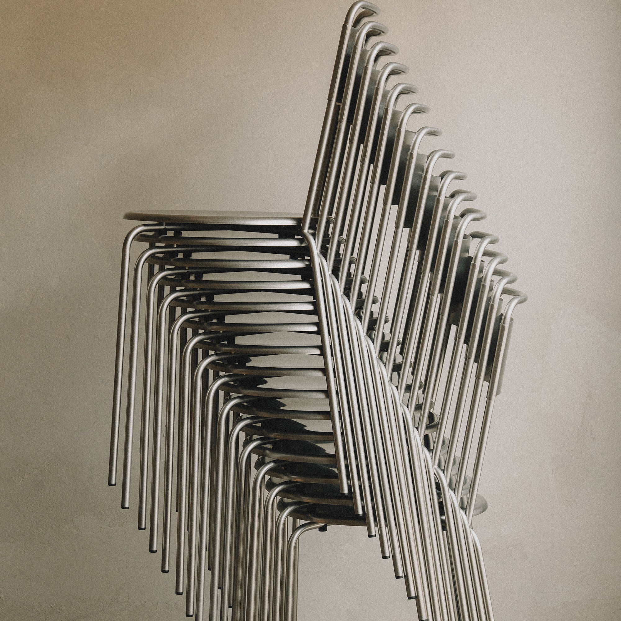 Petit Rond Chair: Stacking + LS
