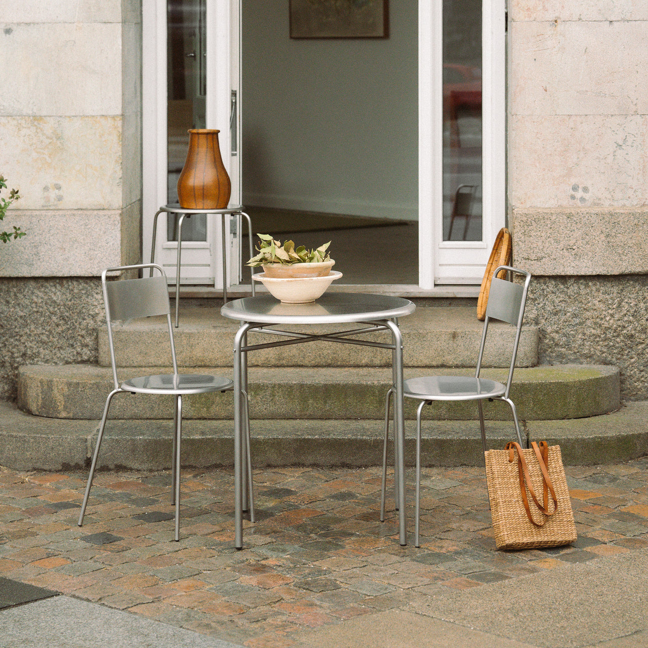 Petit Rond Table: LS