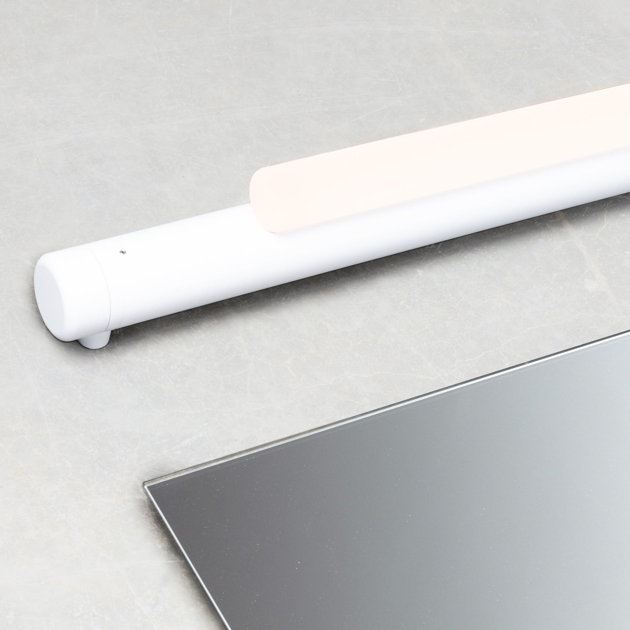 Pipeline CM1 Ceiling/Wall Light: DI