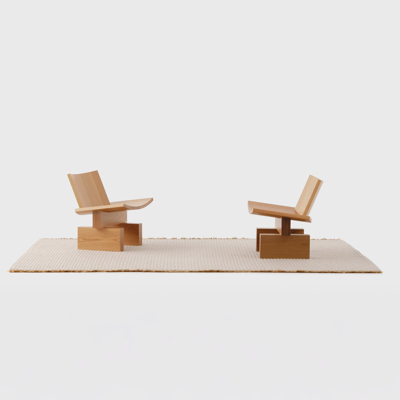 Plane Lounge Chair: LS