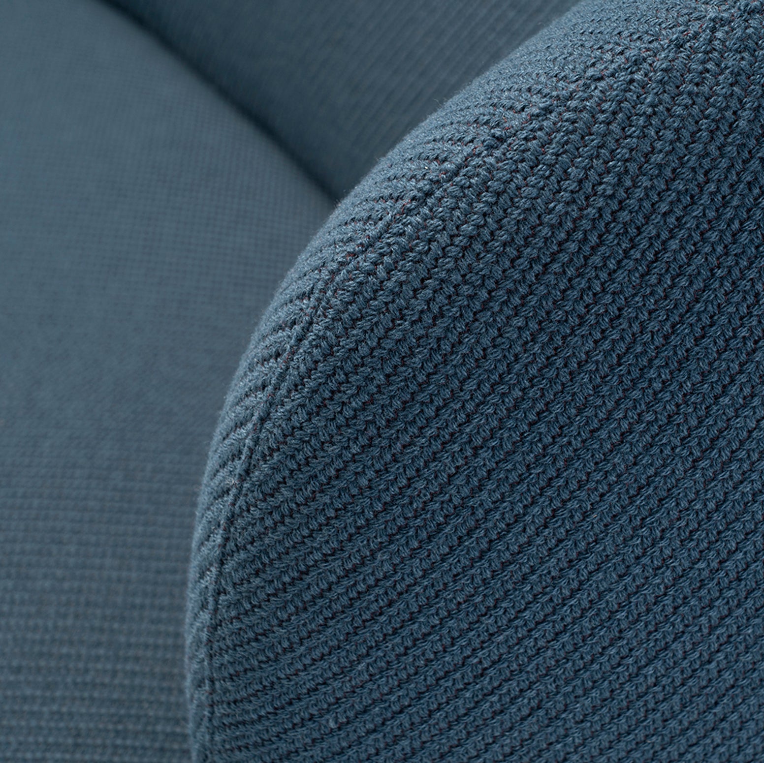 Polar 2 Seater Sofa: DI
