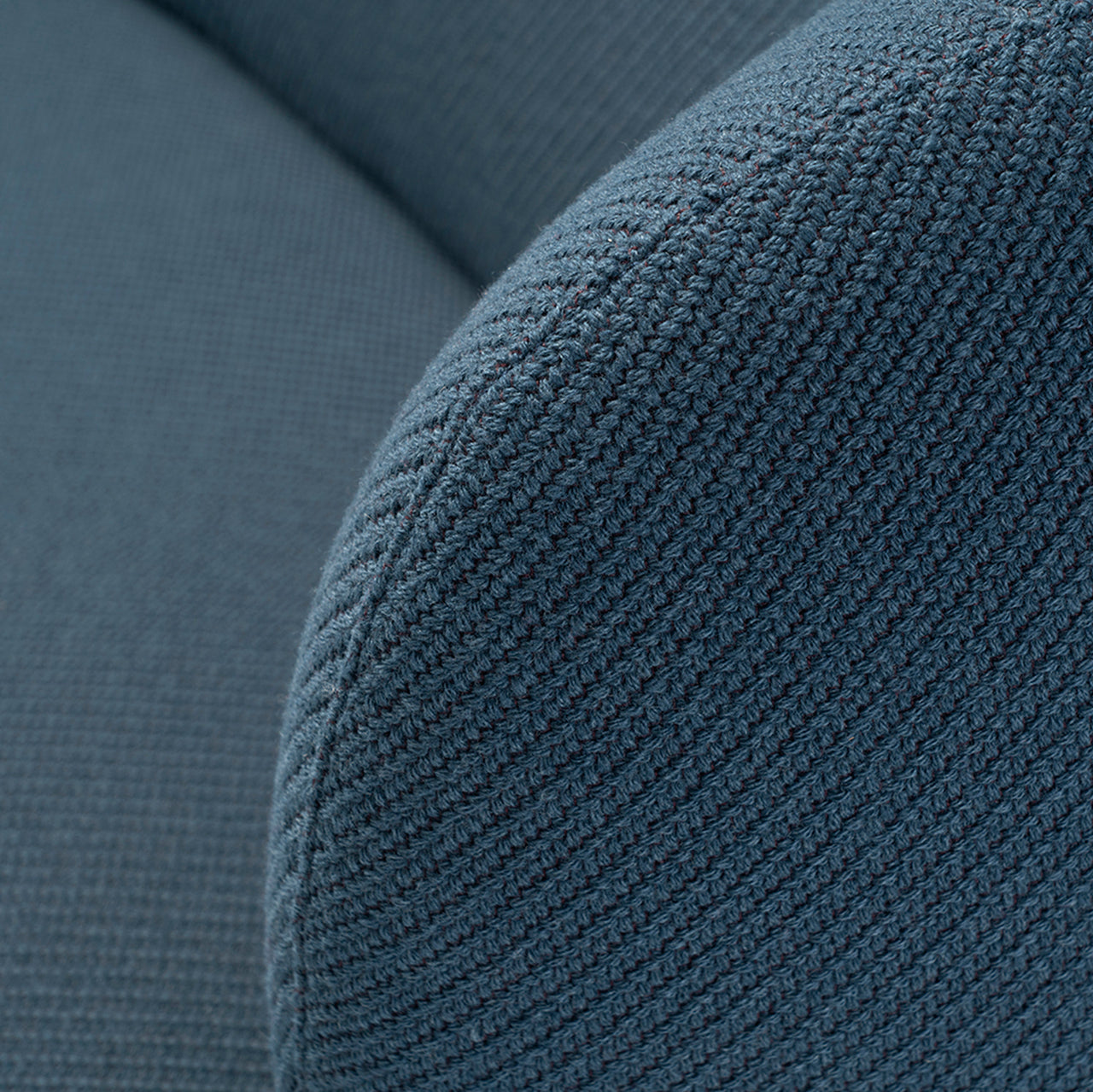 Polar 3 Seater Sofa: DI