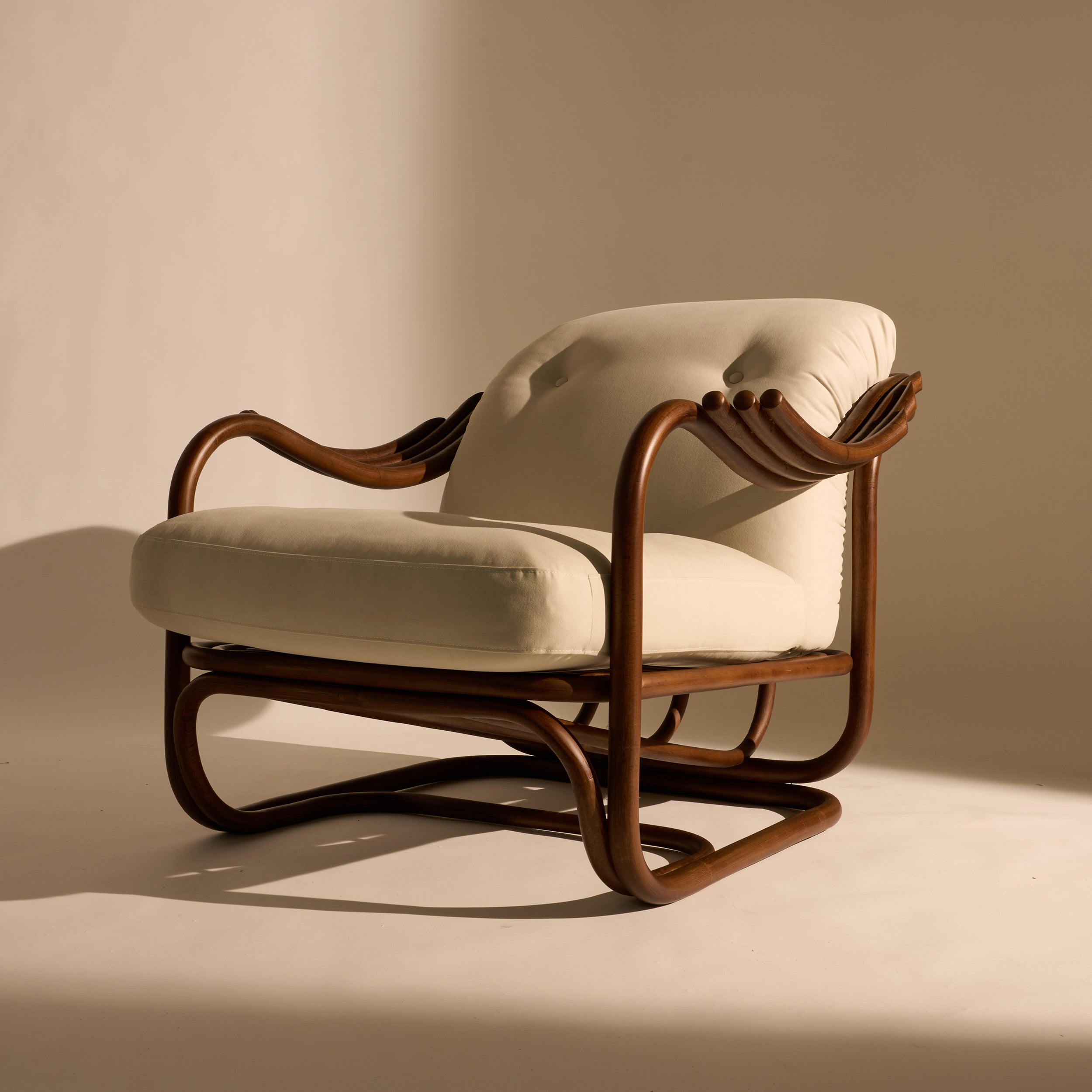 Poltrona Tria Lounge Chair: Fully Upholstered + LS