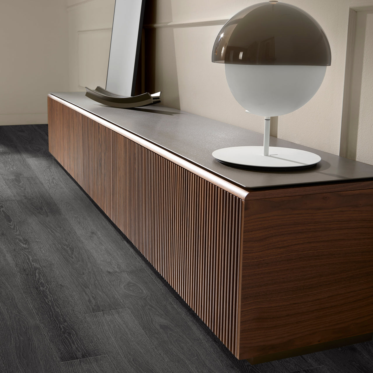 Malmö Technic Sideboard: Medium