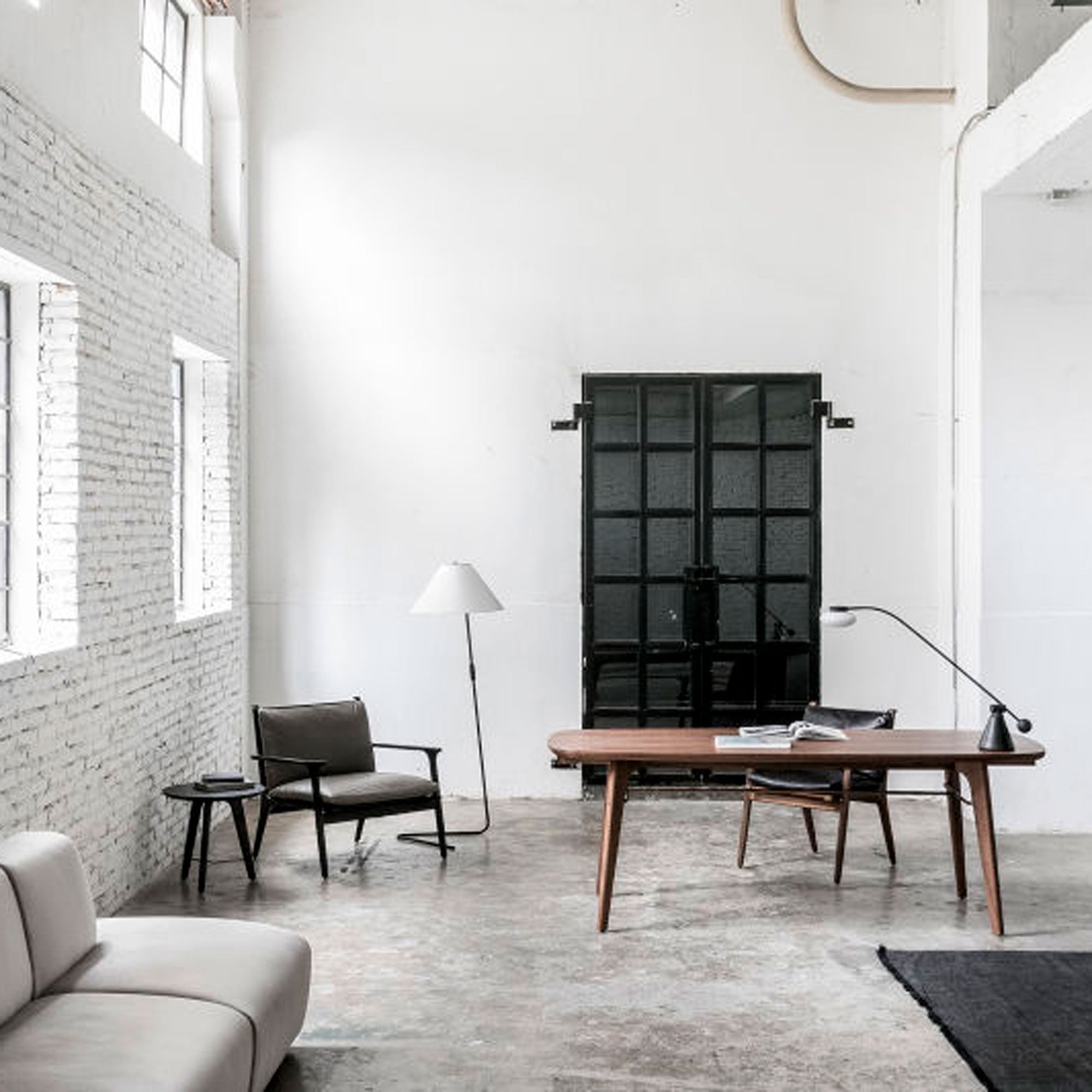 Ren Dining Table