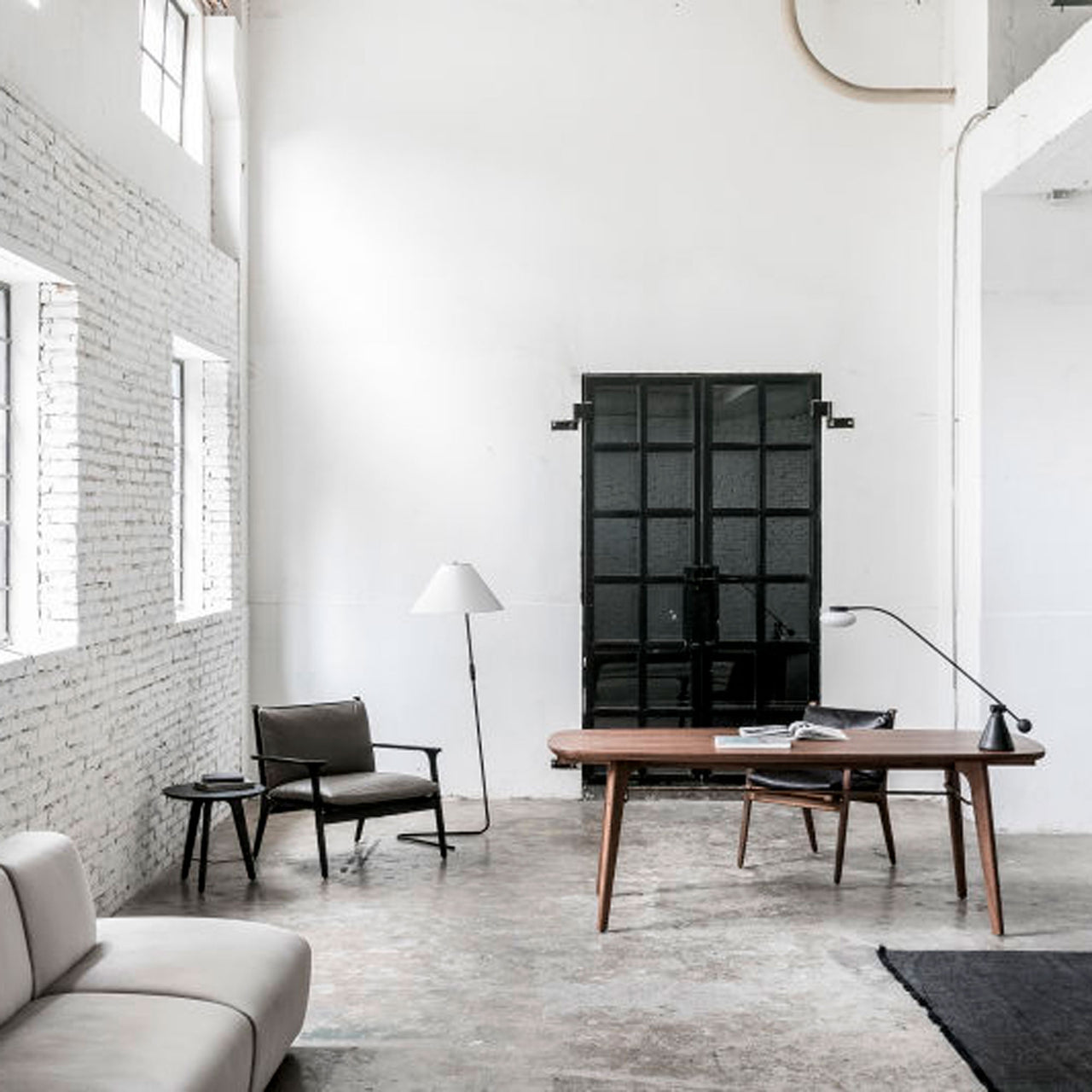 Ren Dining Table