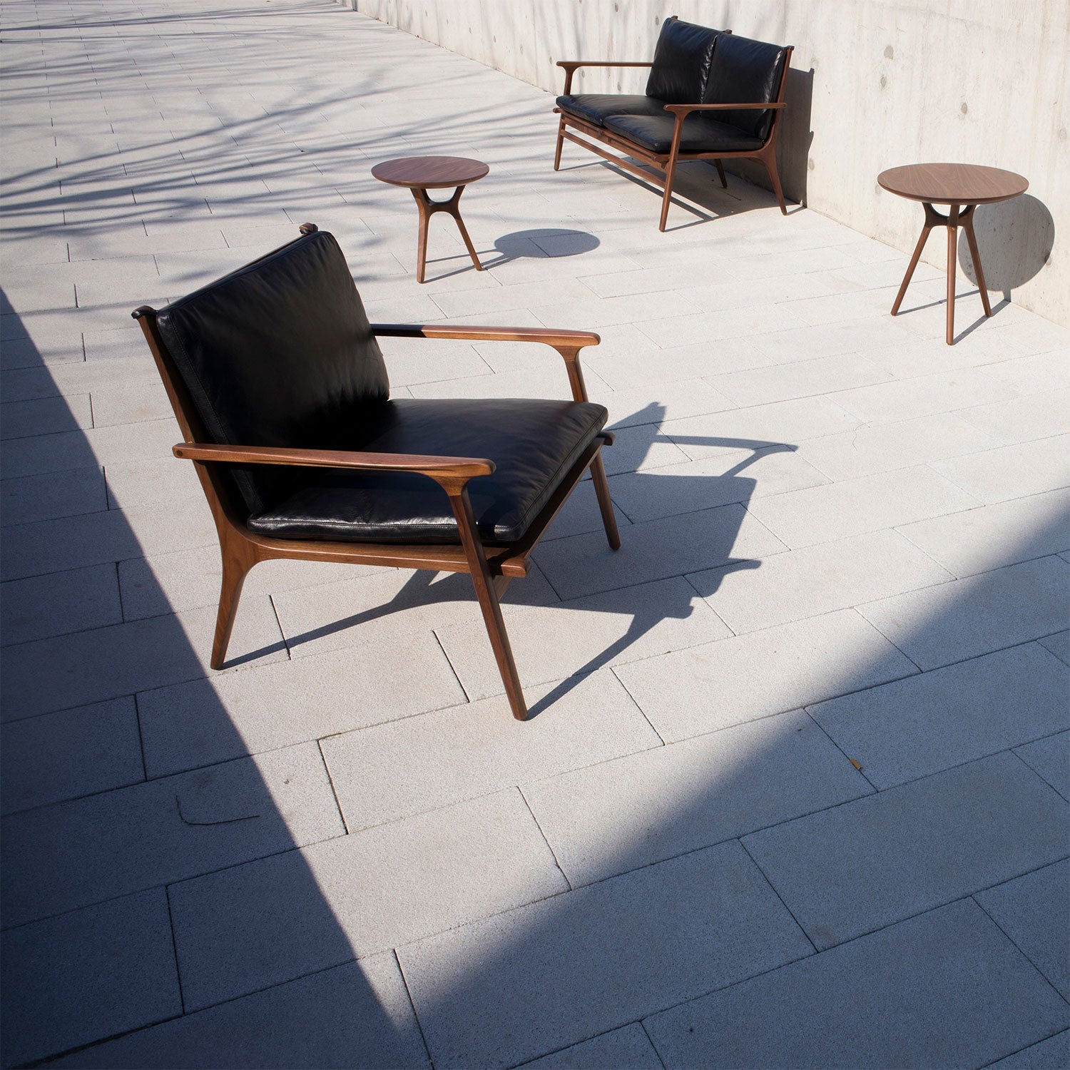 Ren Lounge Chair: Large