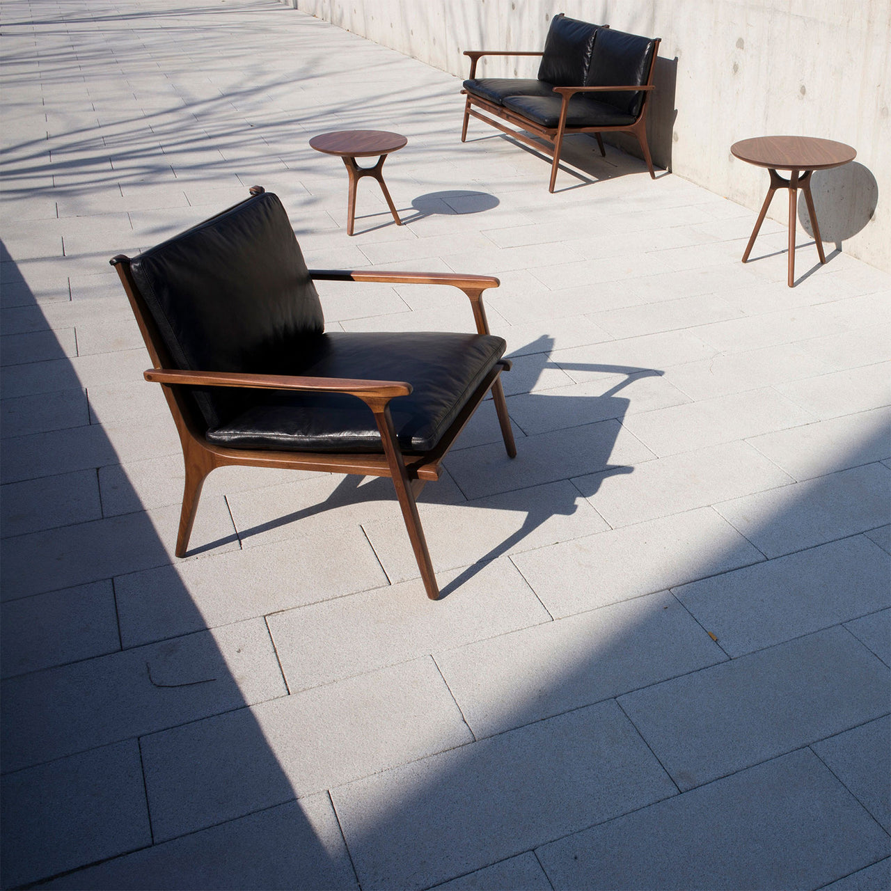 Ren Lounge Chair: Large