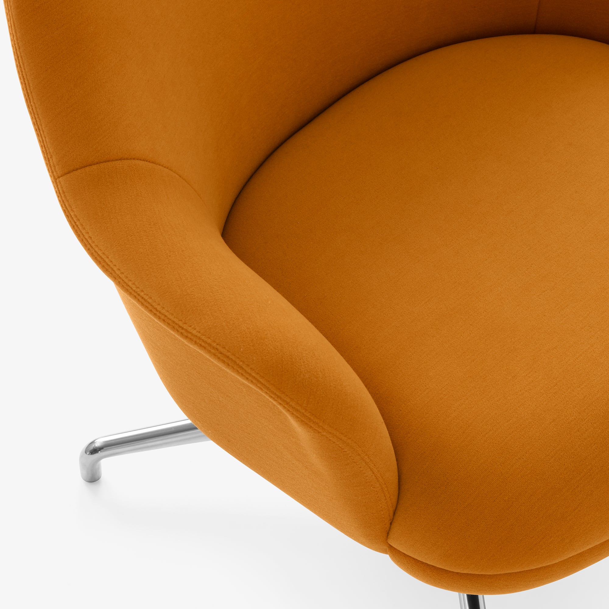 Rely Highback Lounge Chair: HW139 + DI
