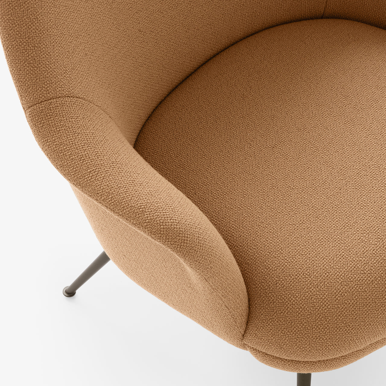Rely Highback Lounge Chair: HW140 + DI