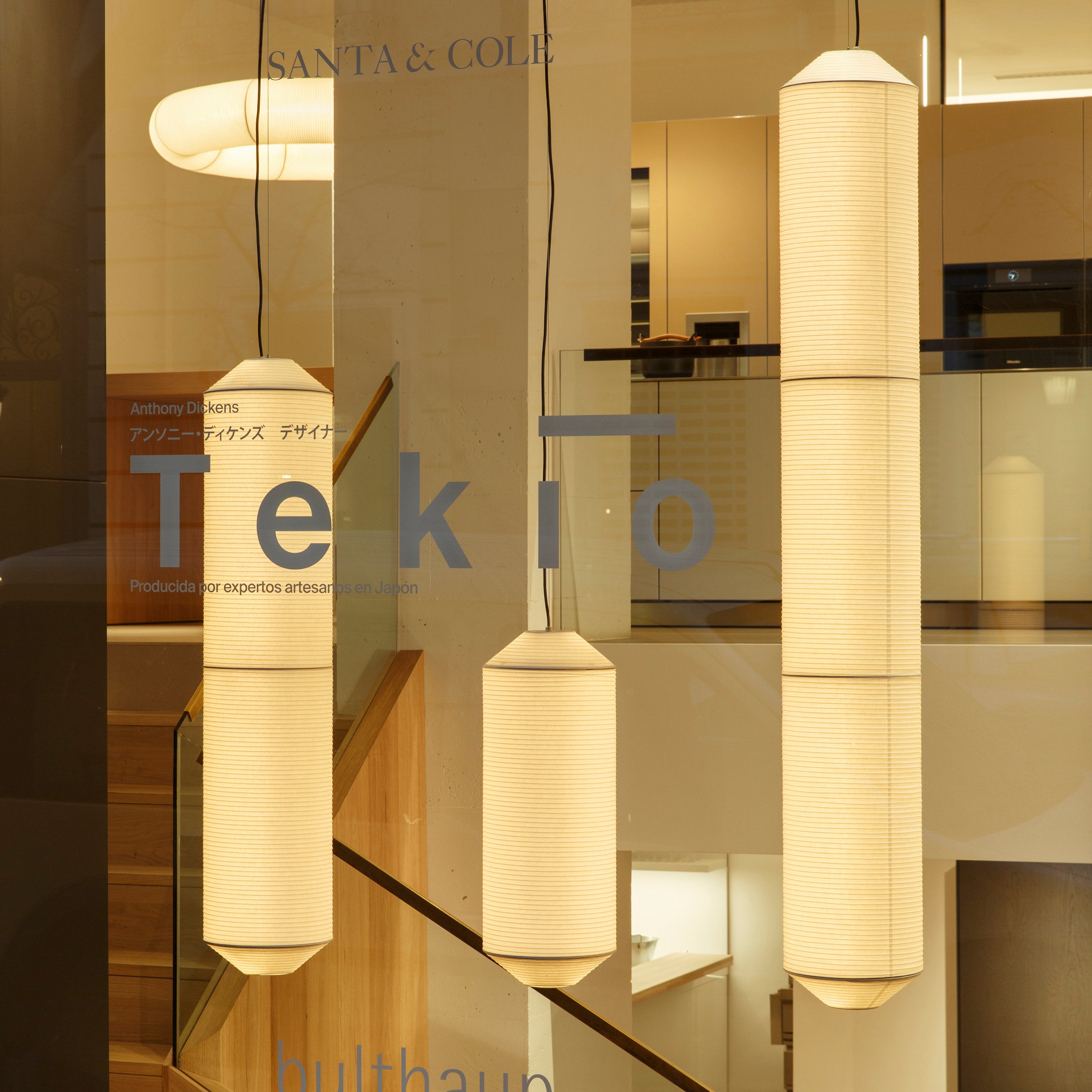 Tekiò Vertical Pendant Lamp