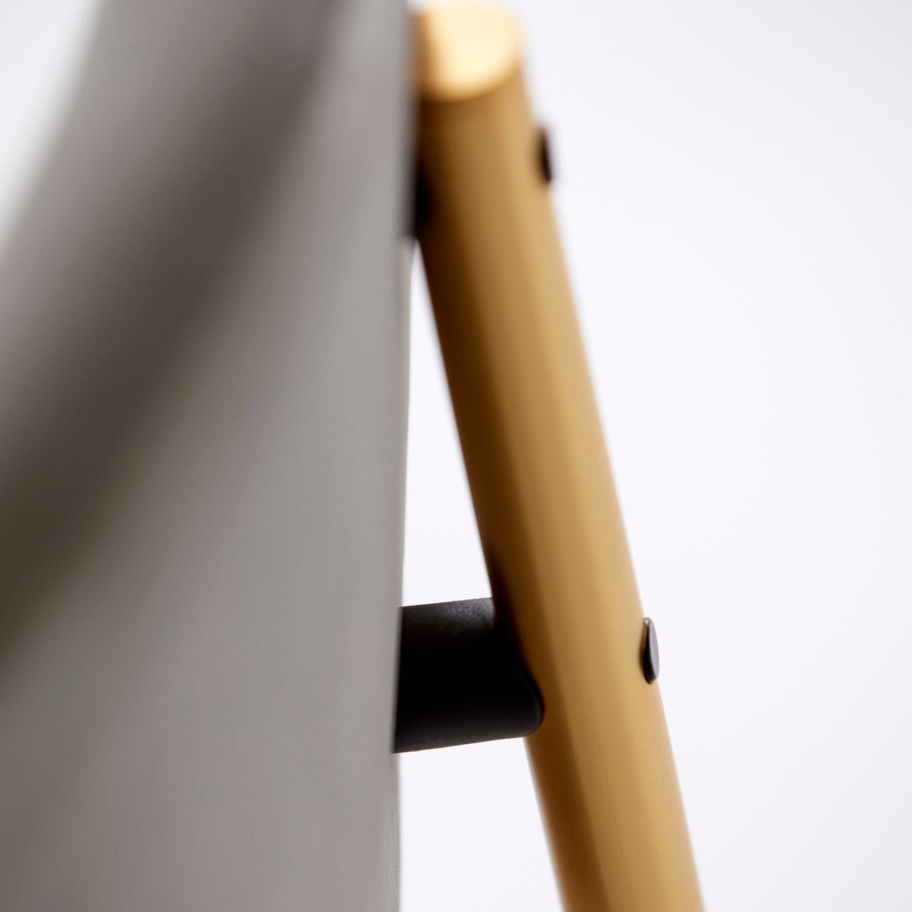 Series 430 Chair: Stacking