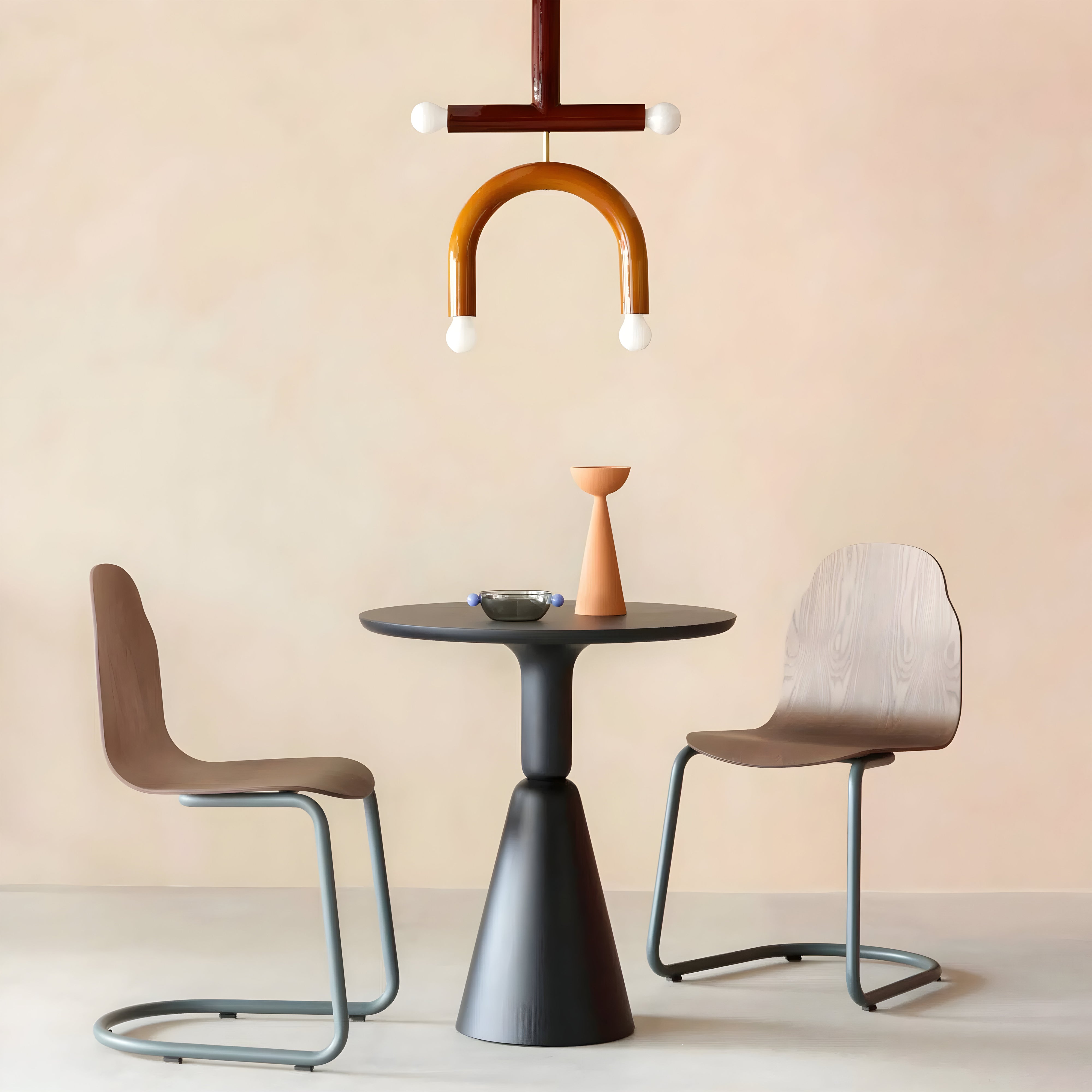 Pion Linden Table