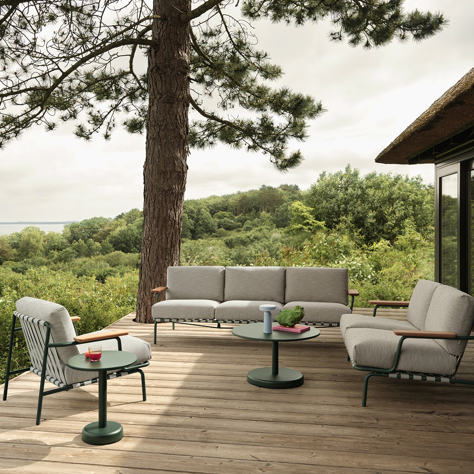 Settle Sofa: 3 Seater + LS