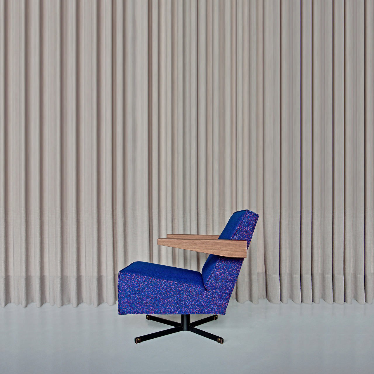 Press Room Chair: LS