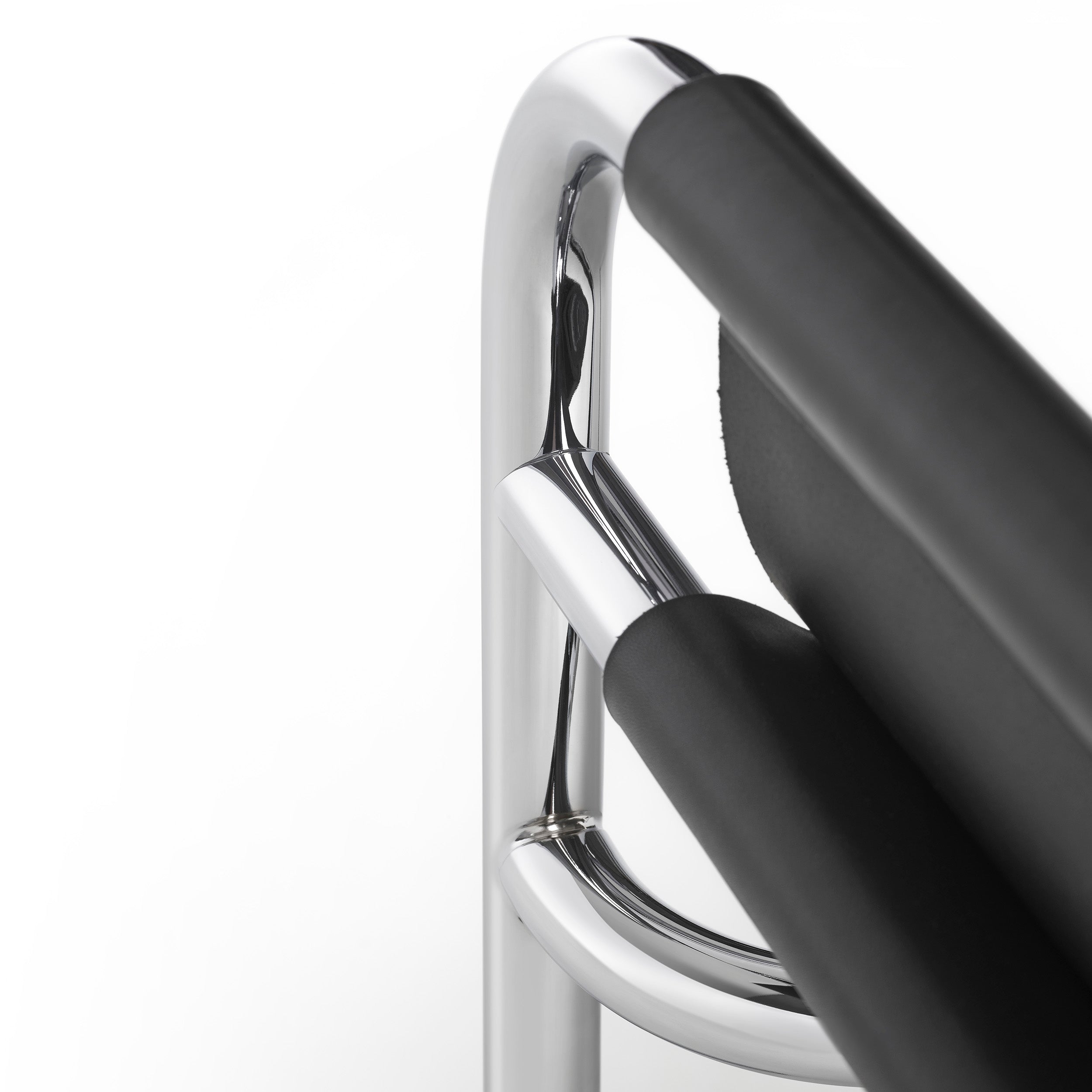 SZ14 Armchair: DI