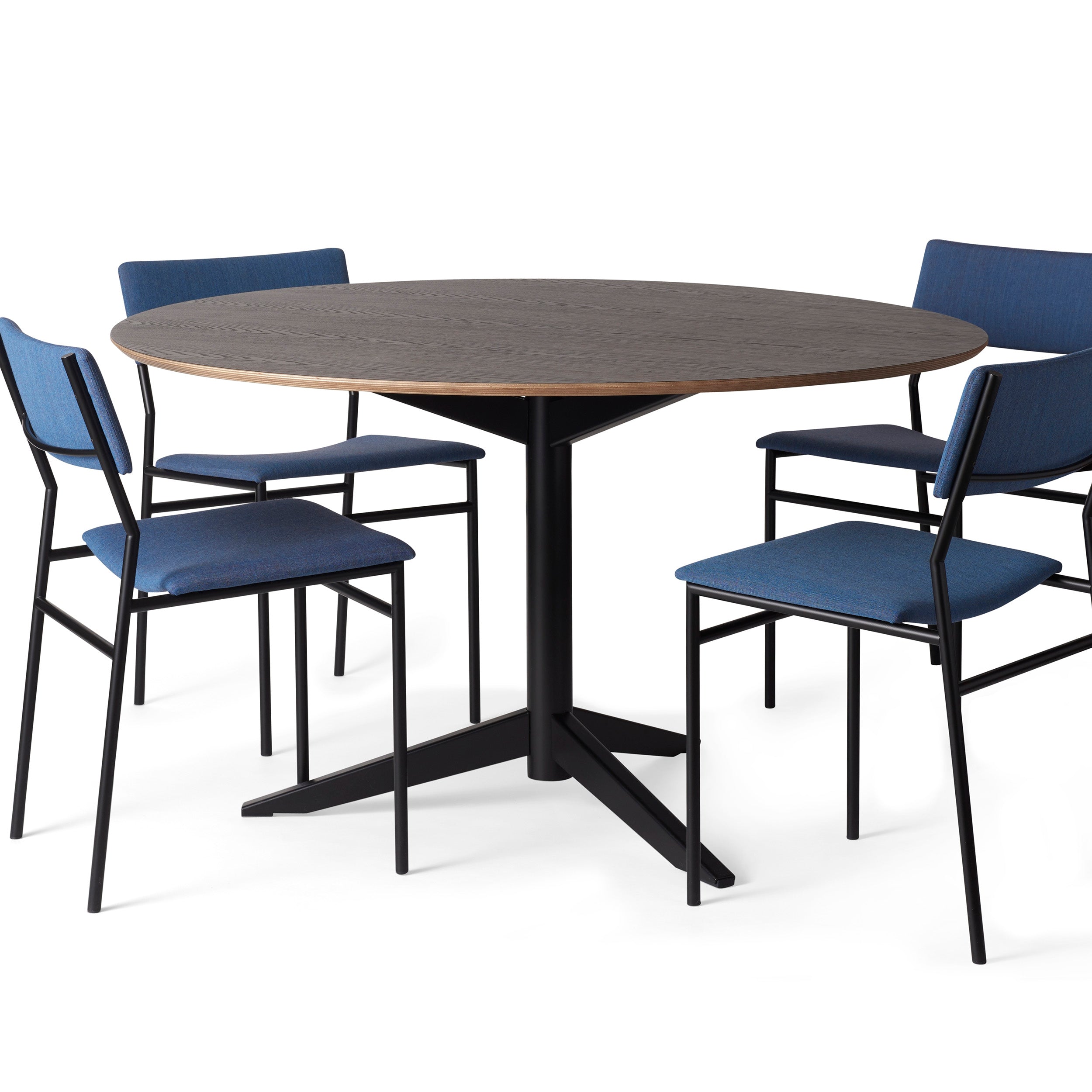TE06 Dining Table: LS