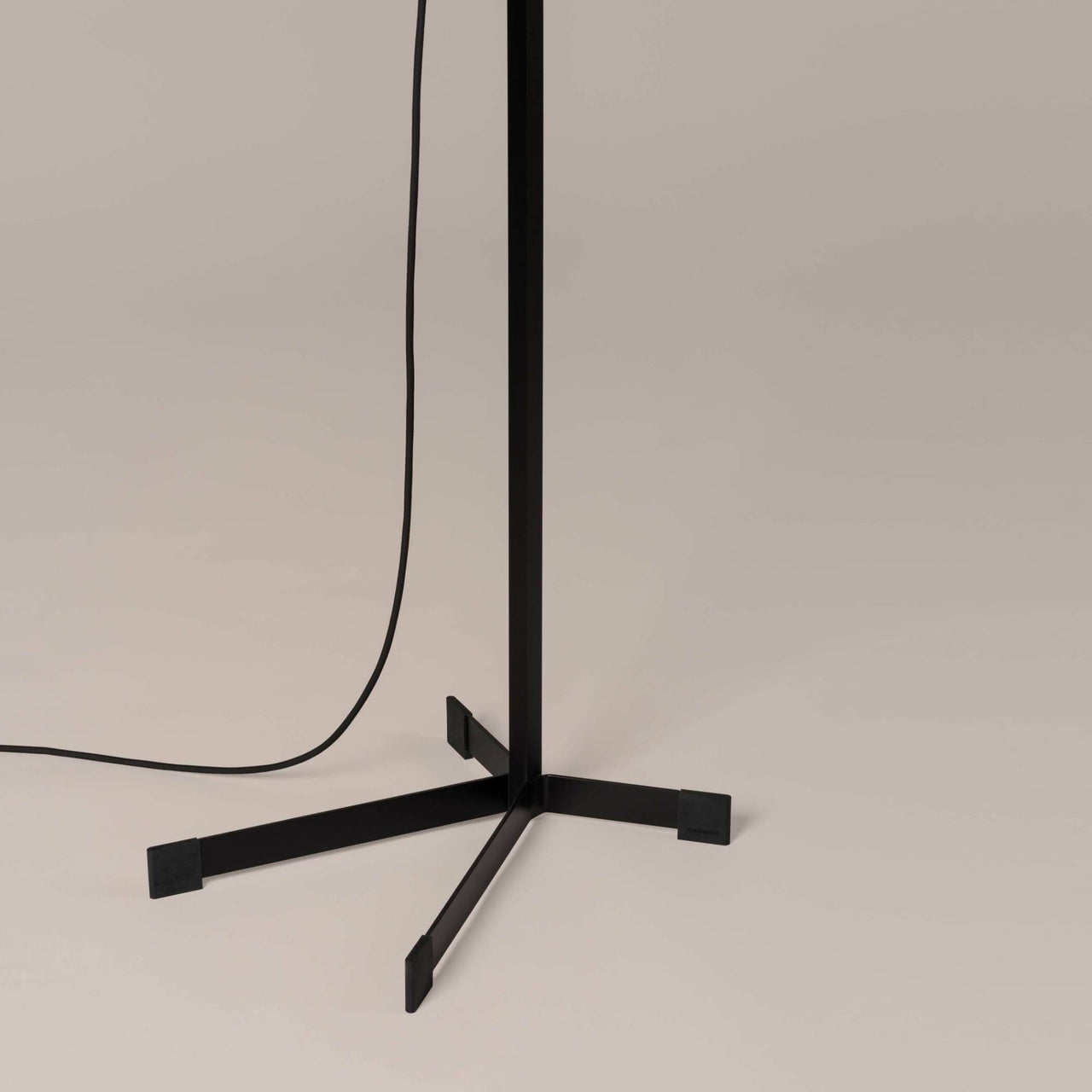 TMC Floor Lamp