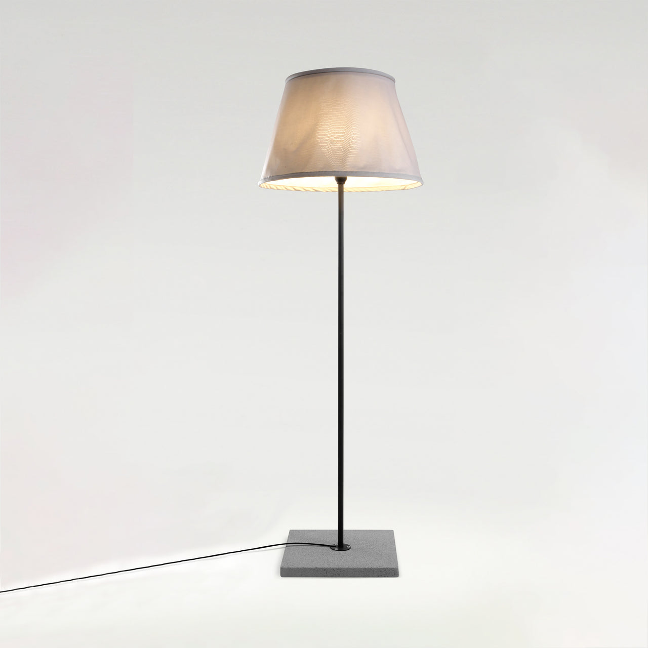 TXL Outdoor Floor Lamp