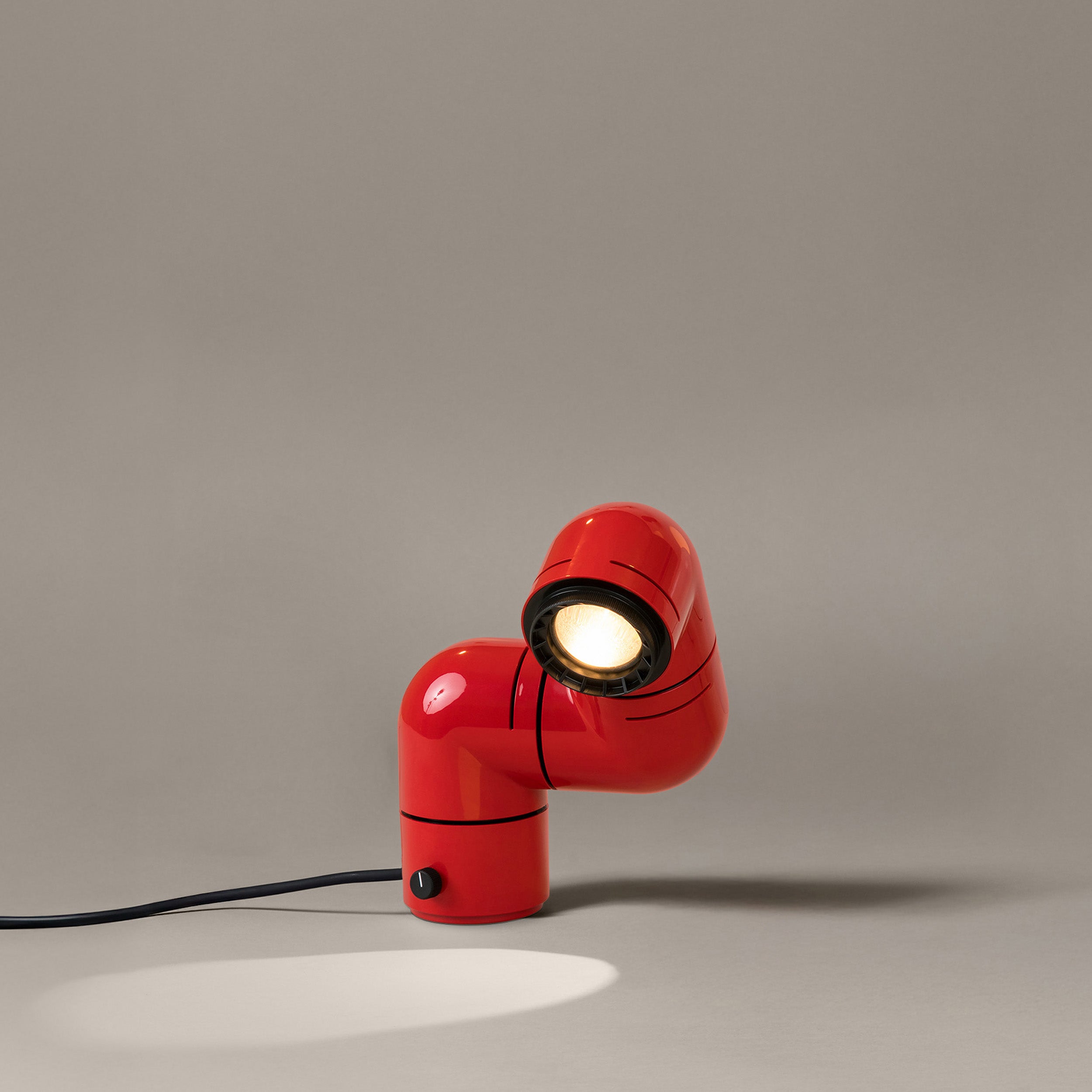 Tatu Table Lamp