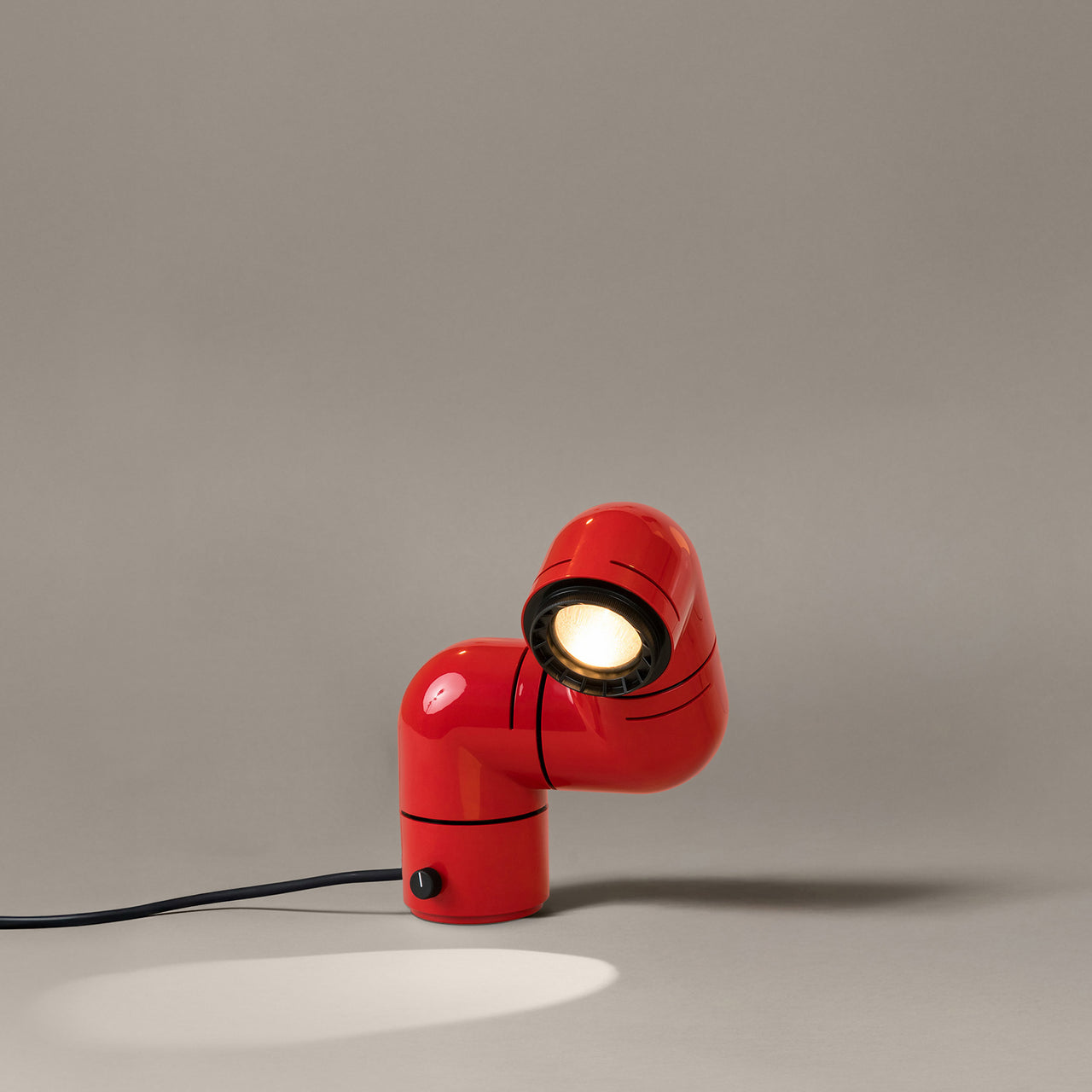 Tatu Table Lamp