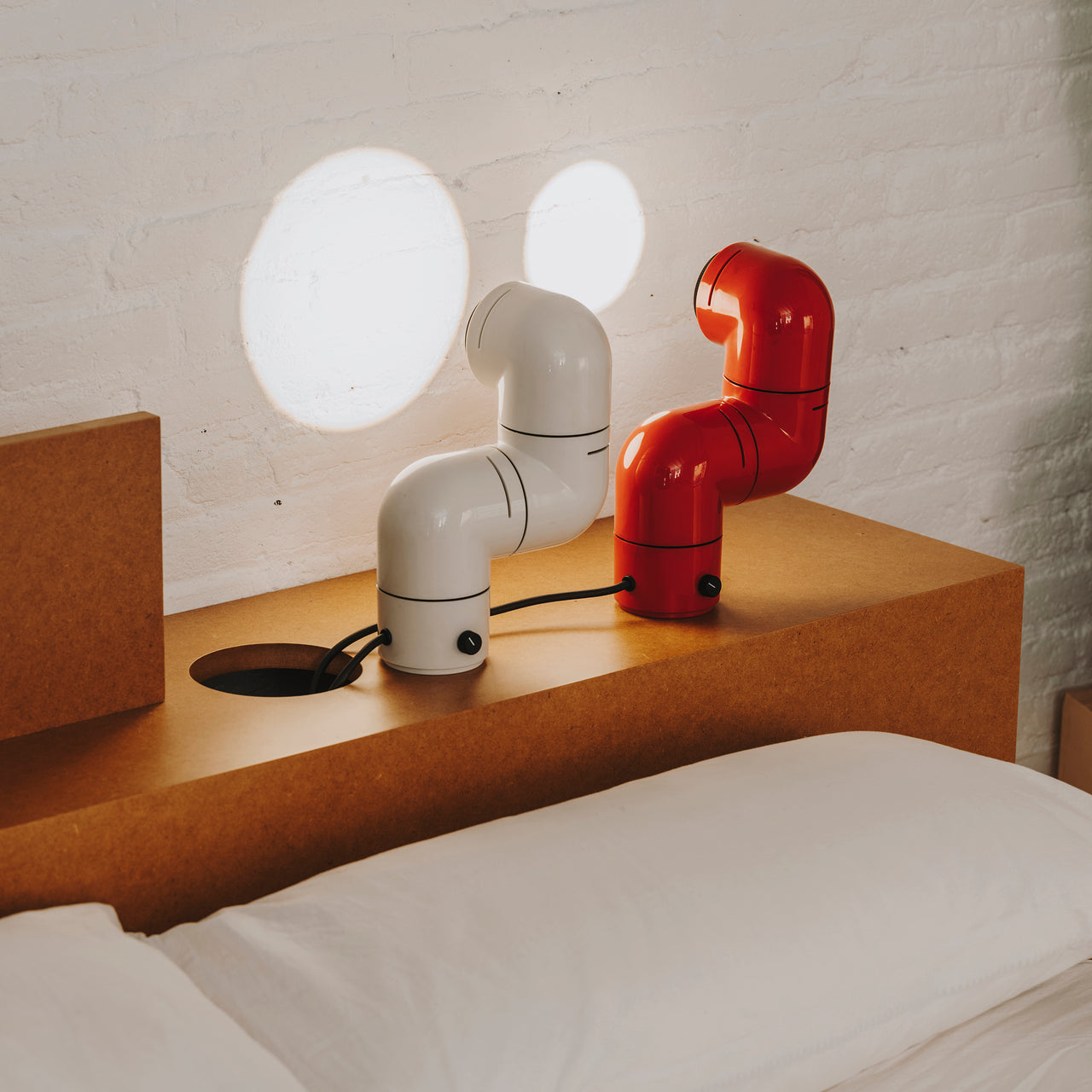 Tatu Table Lamp