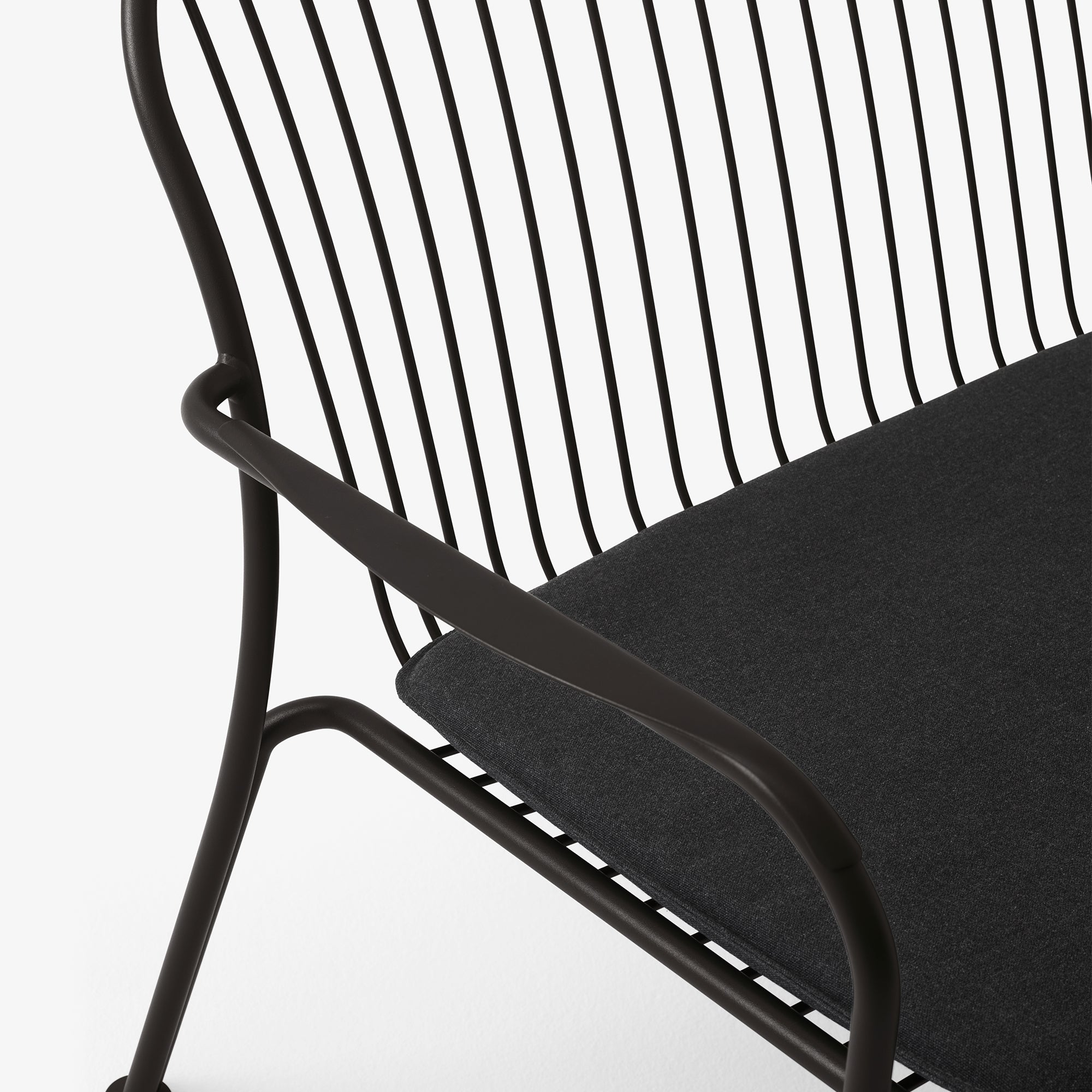 Thorvald SC110 Outdoor Lounge Sofa with Seatpad + DI