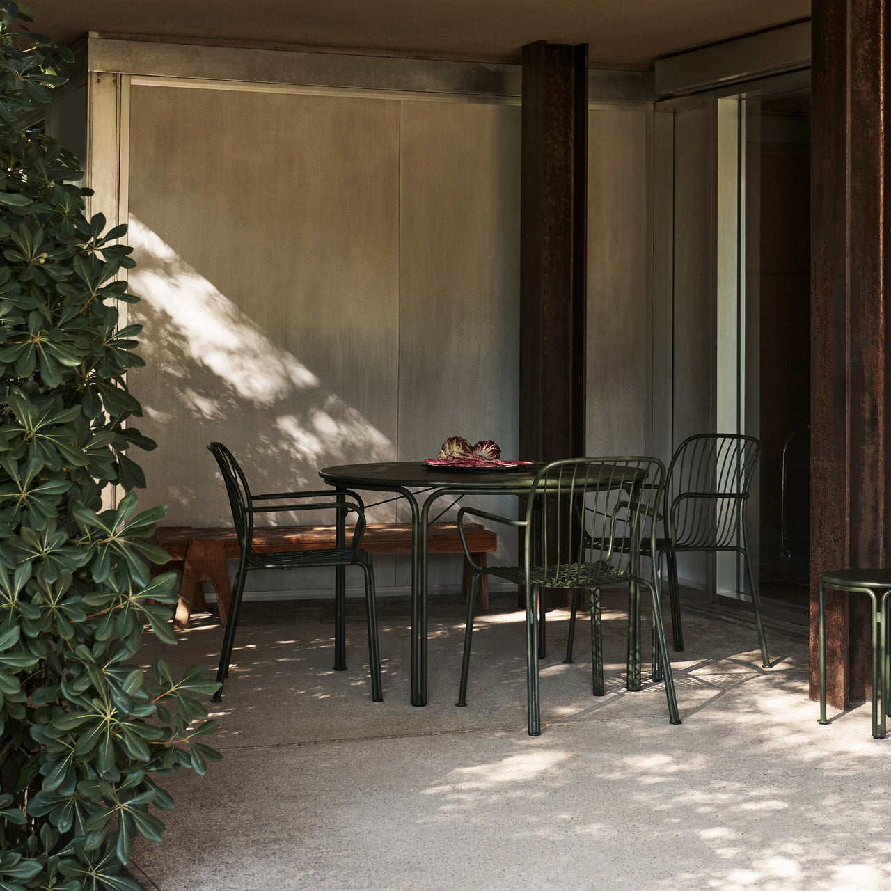 Thorvald SC98 Outdoor Dining Table: LS