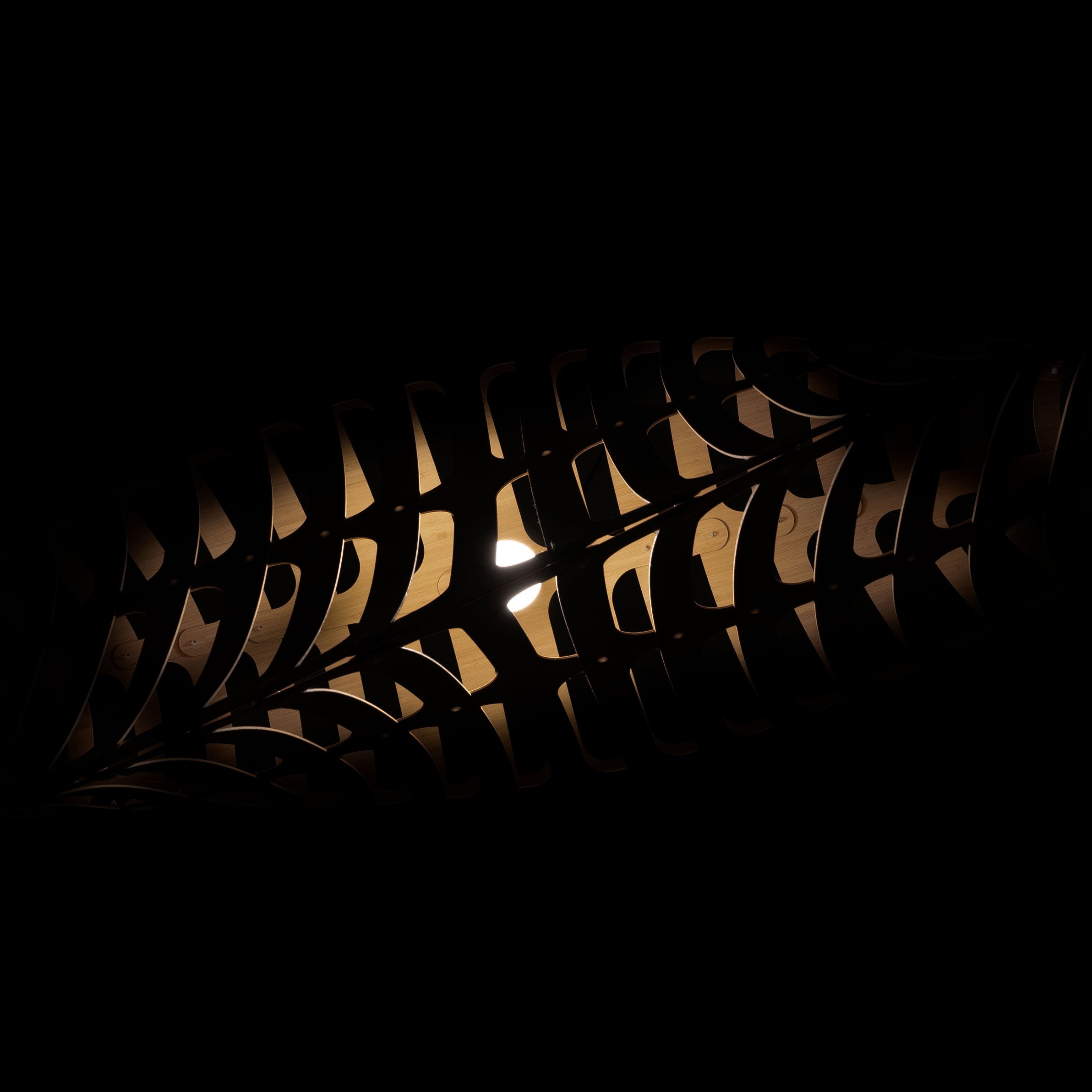 Toru Horizontal Pendant Light: Small + DI