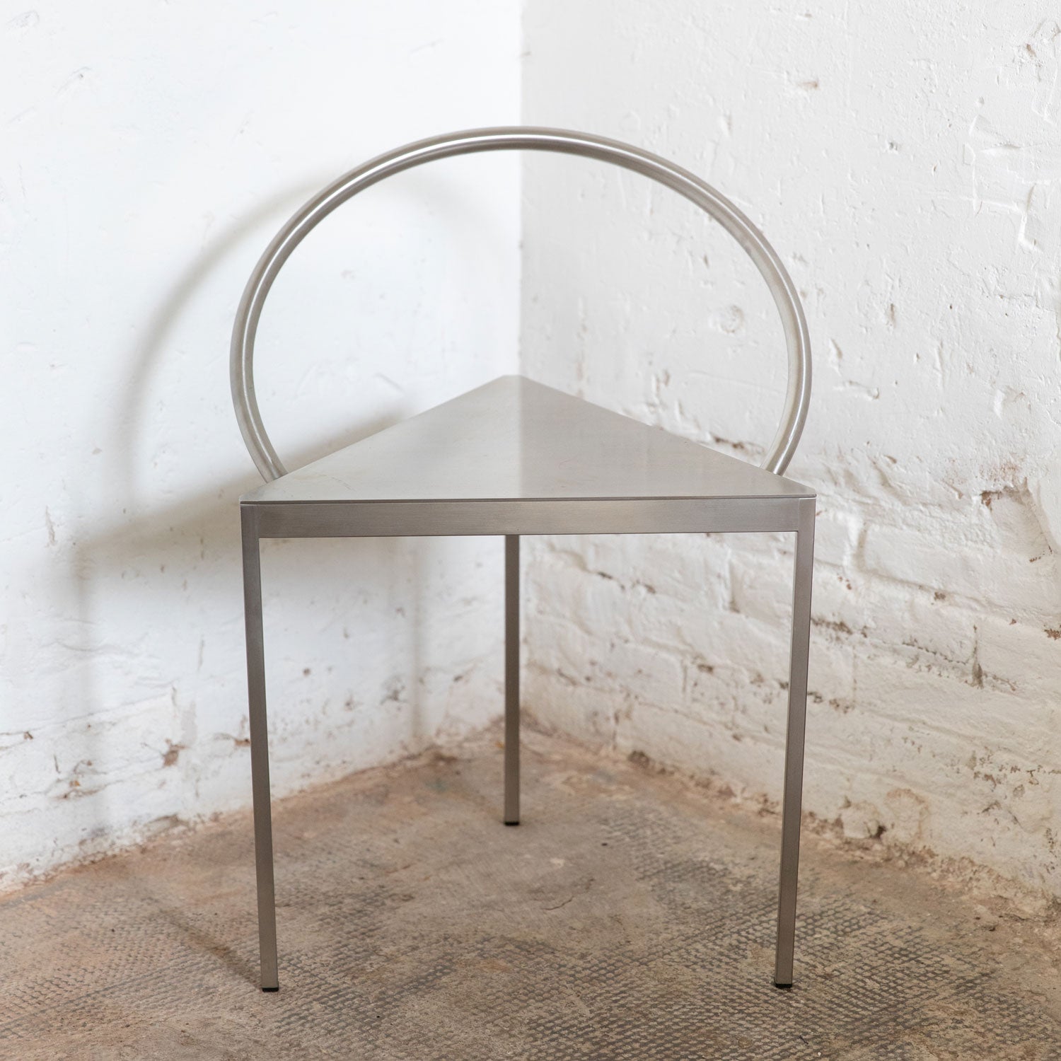 Triangolo Chair: LS
