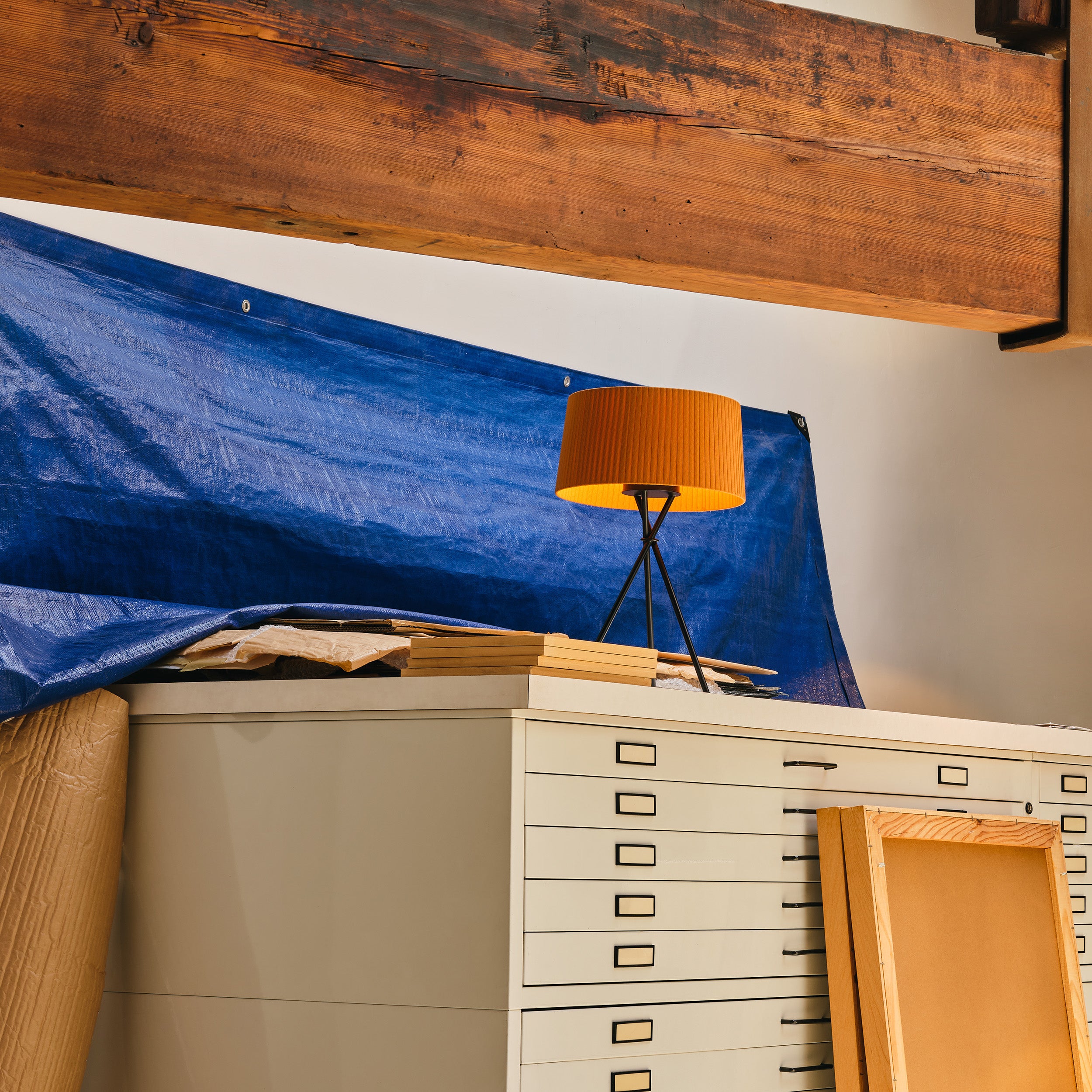 Trípode M3 Table Lamp