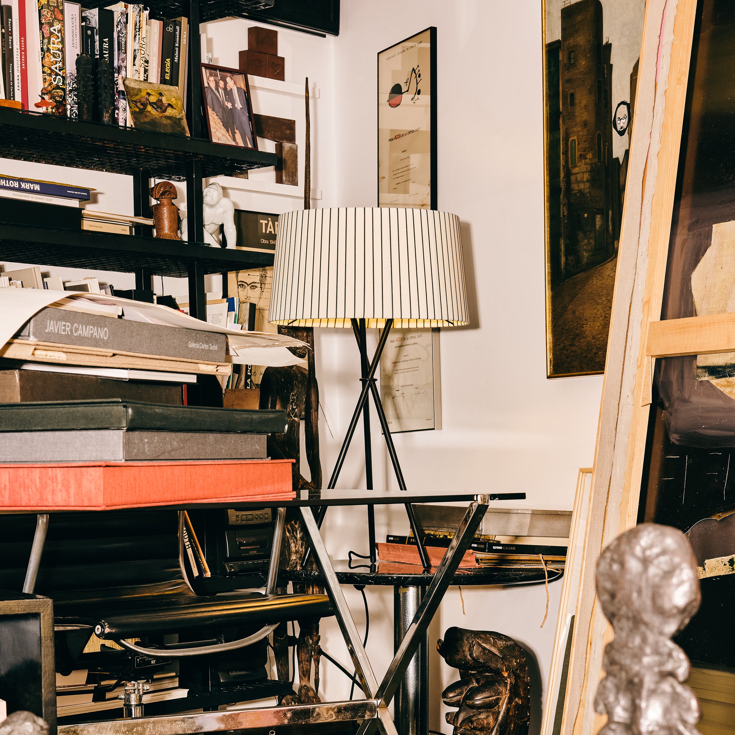 Trípode G6 Table Lamp