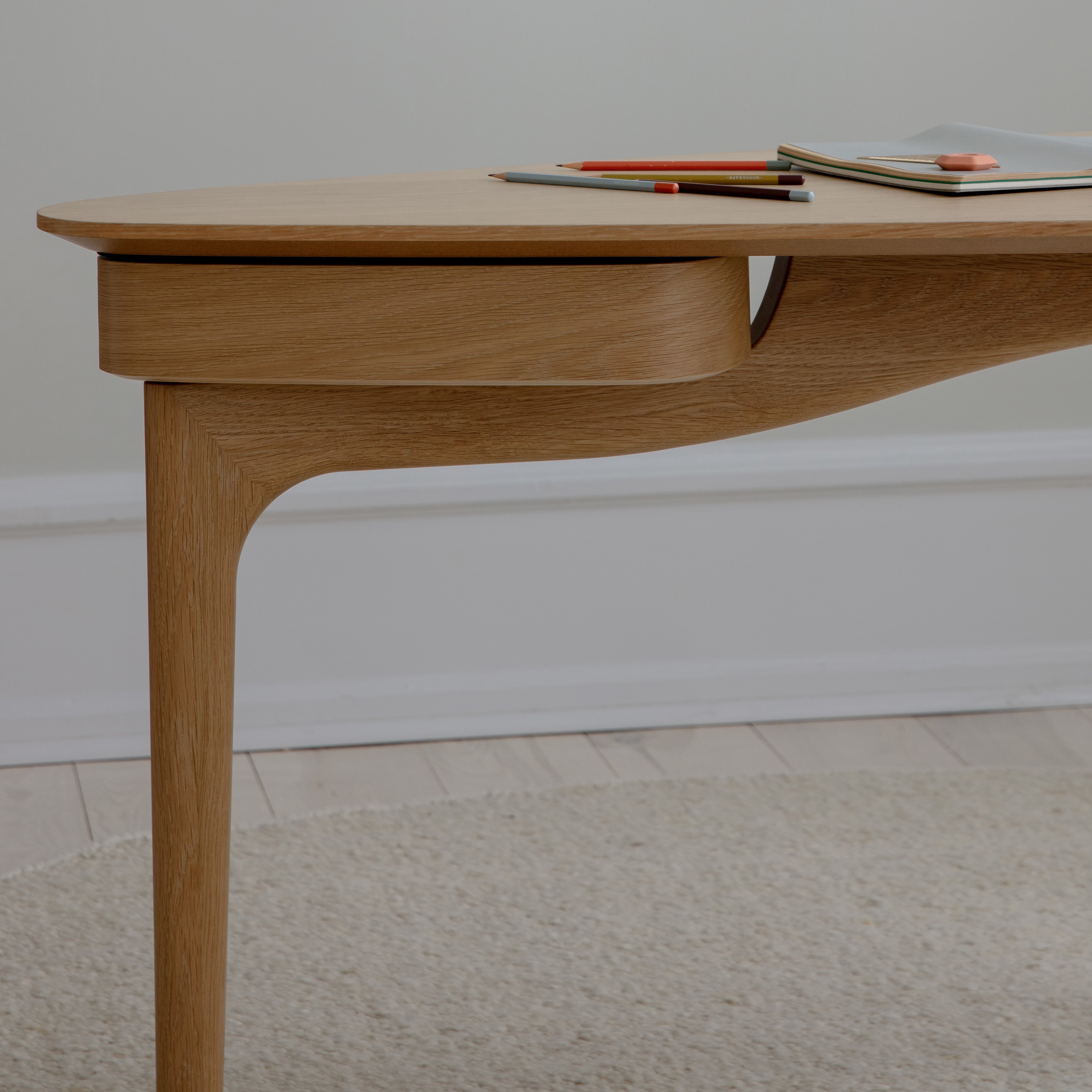 Duende Desk