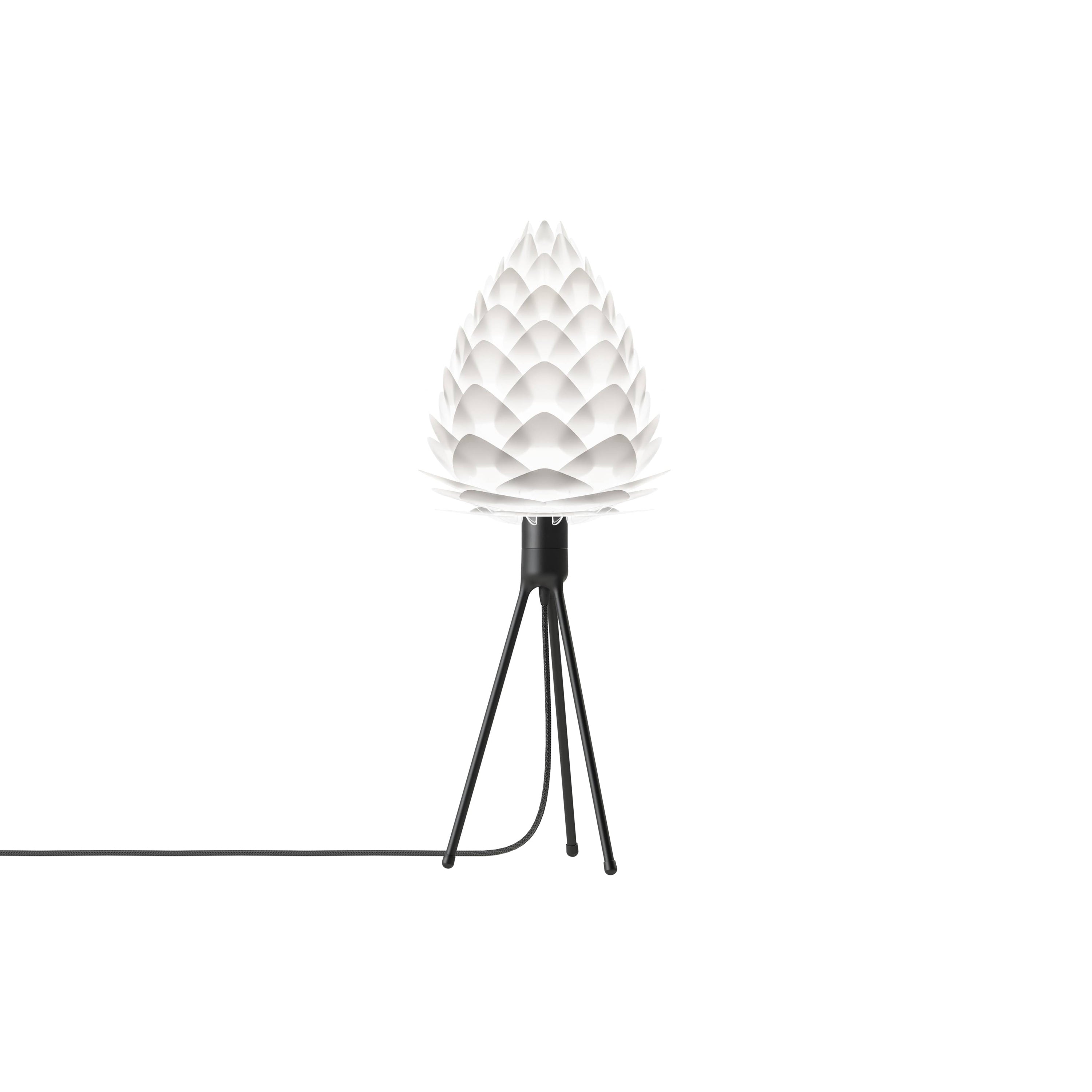 Conia Tripod Table Lamp: Medium - 15.7