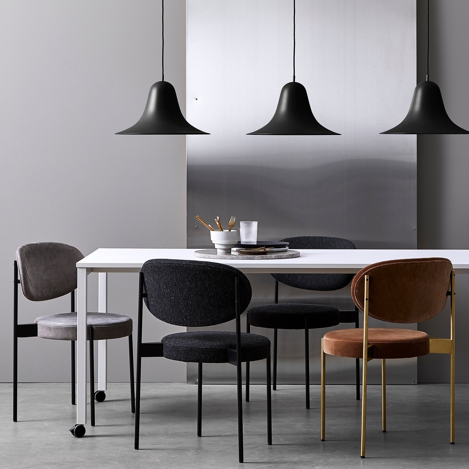 Series 430 Chair: Stacking