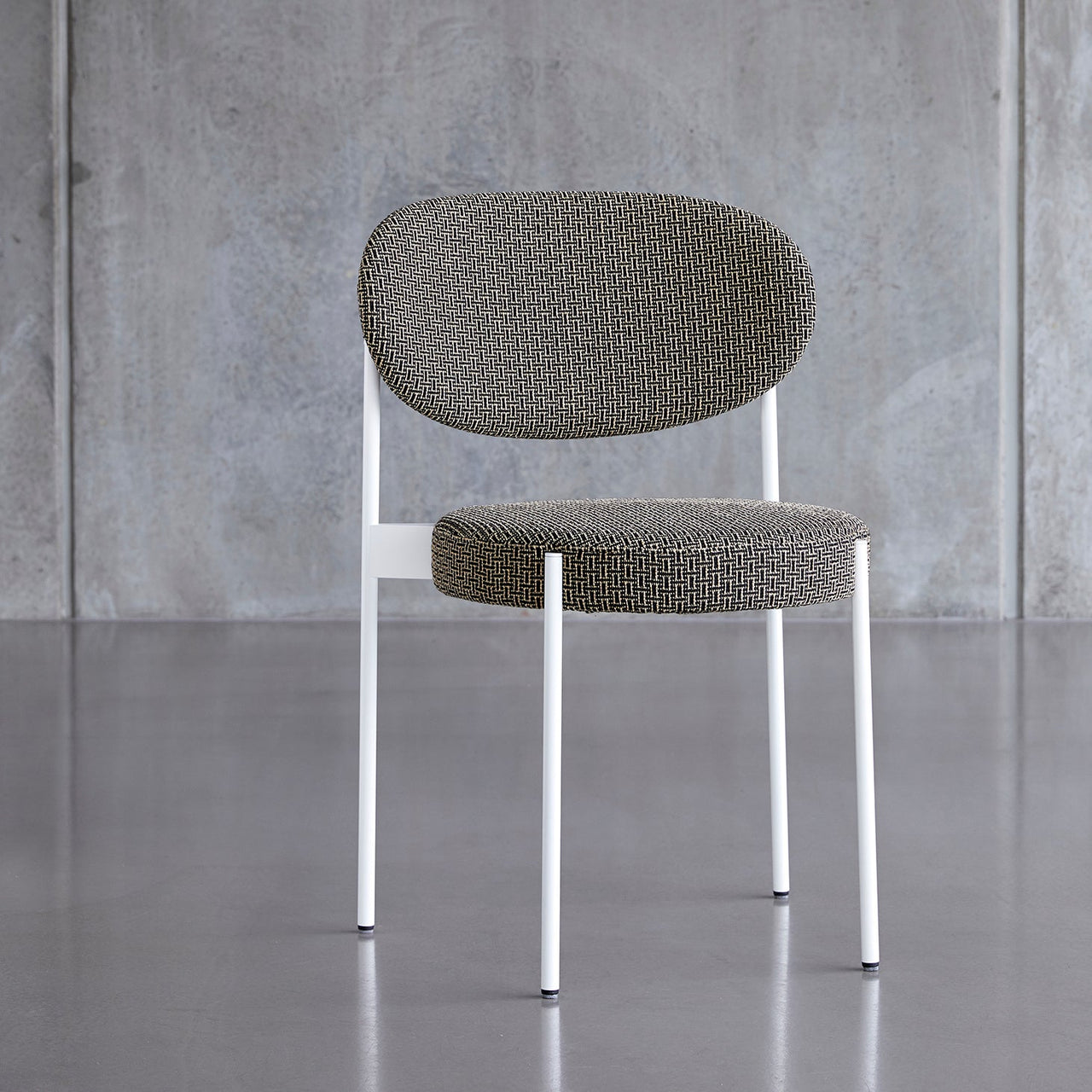 Series 430 Chair: Stacking