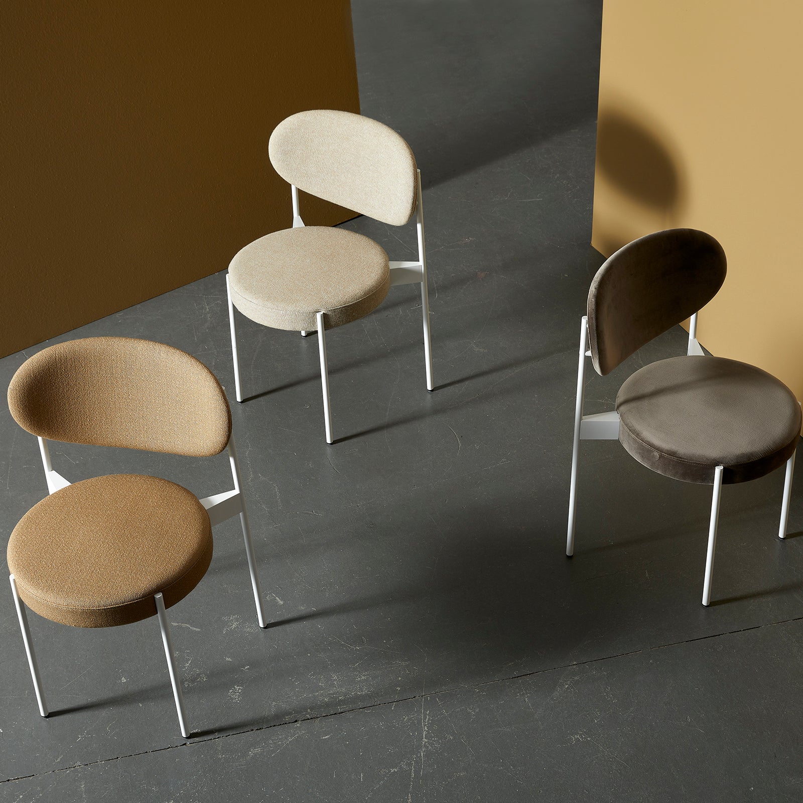 Series 430 Chair: Stacking
