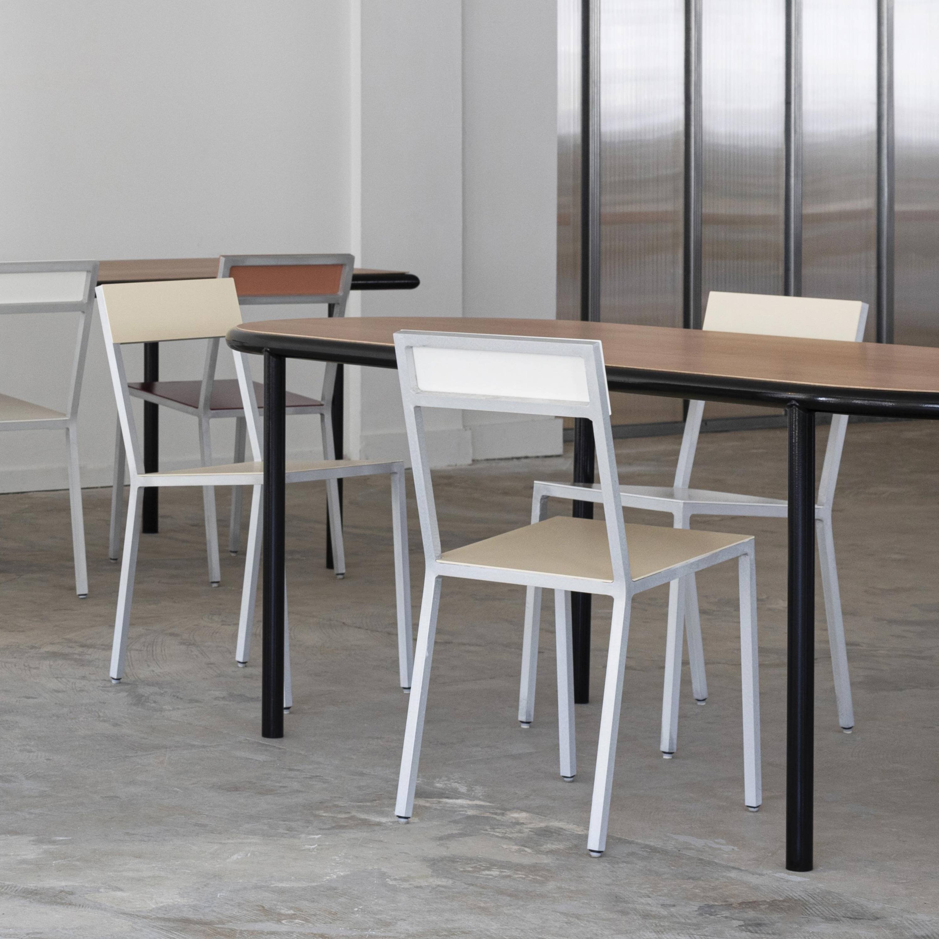 Wooden Table: Oval