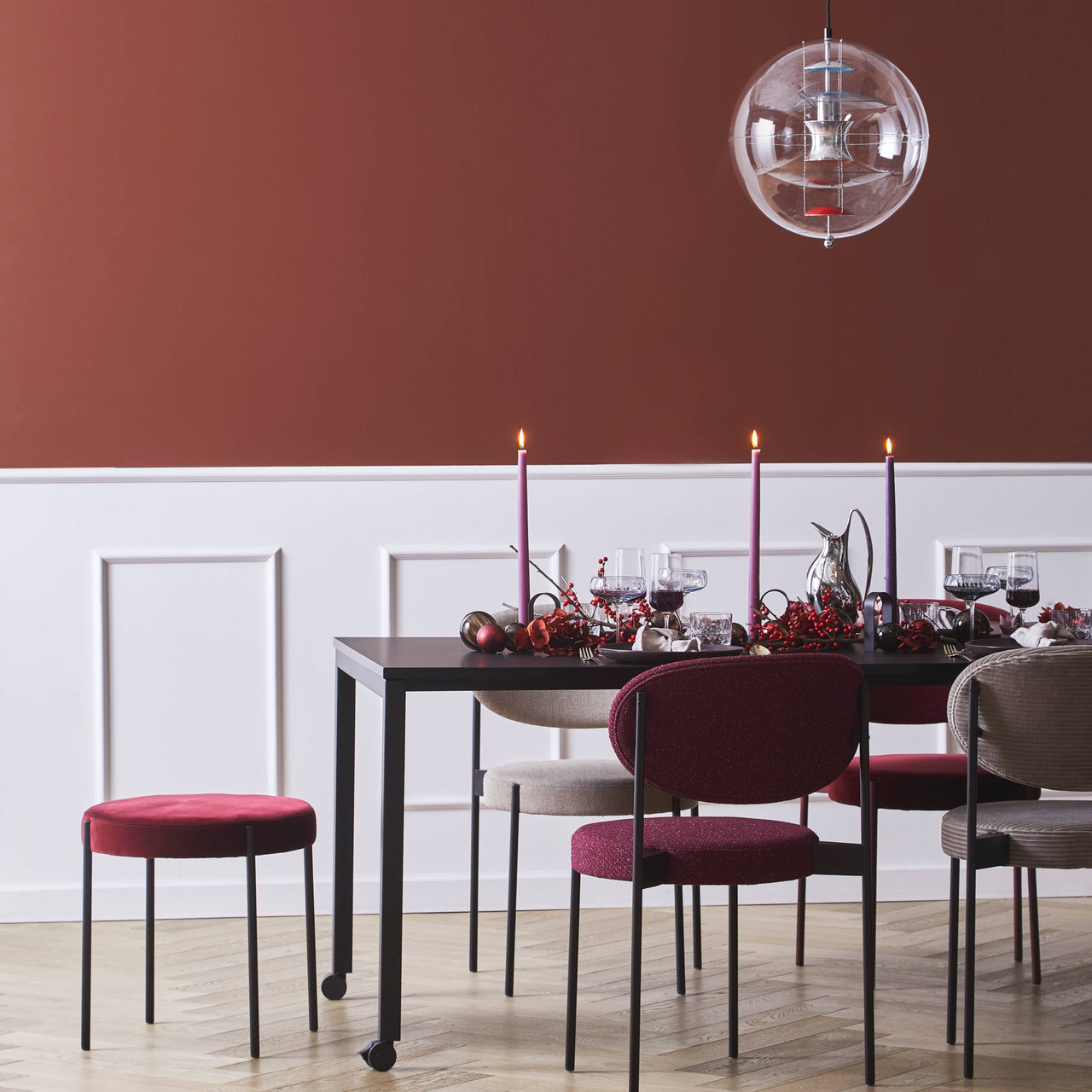 Series 430 Chair: Stacking