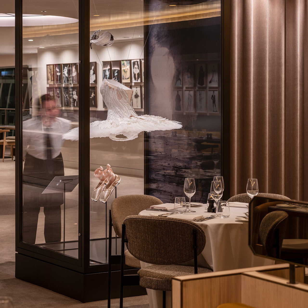 Series 430 Chair: Stacking