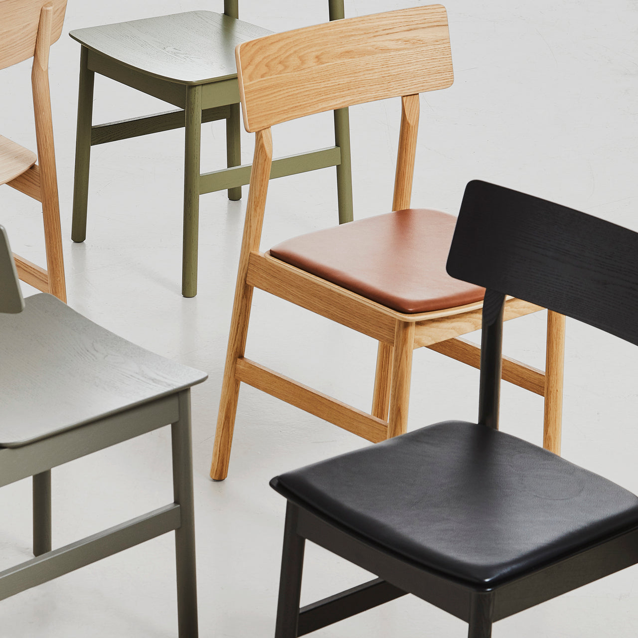 Pause Dining Chair 2.0: Set of 2
